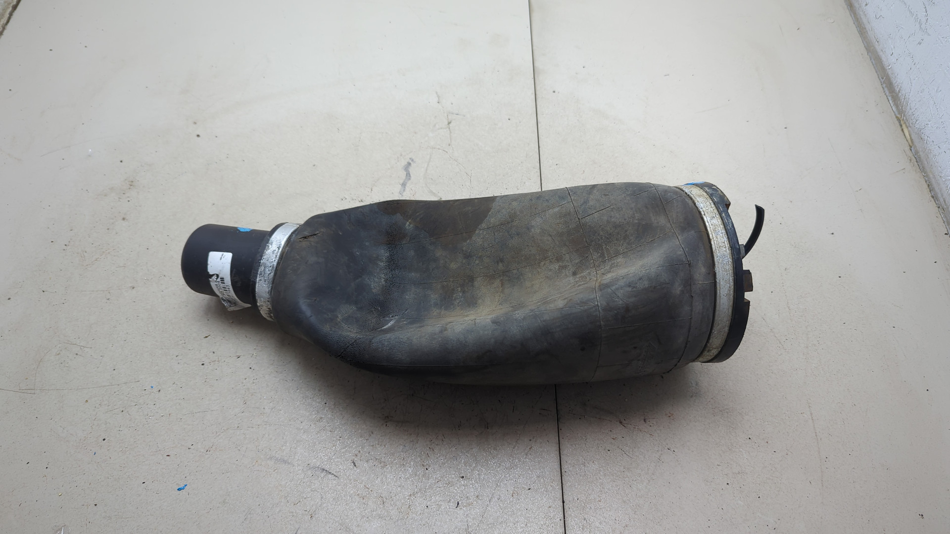 Амортизатор задний (стойка)