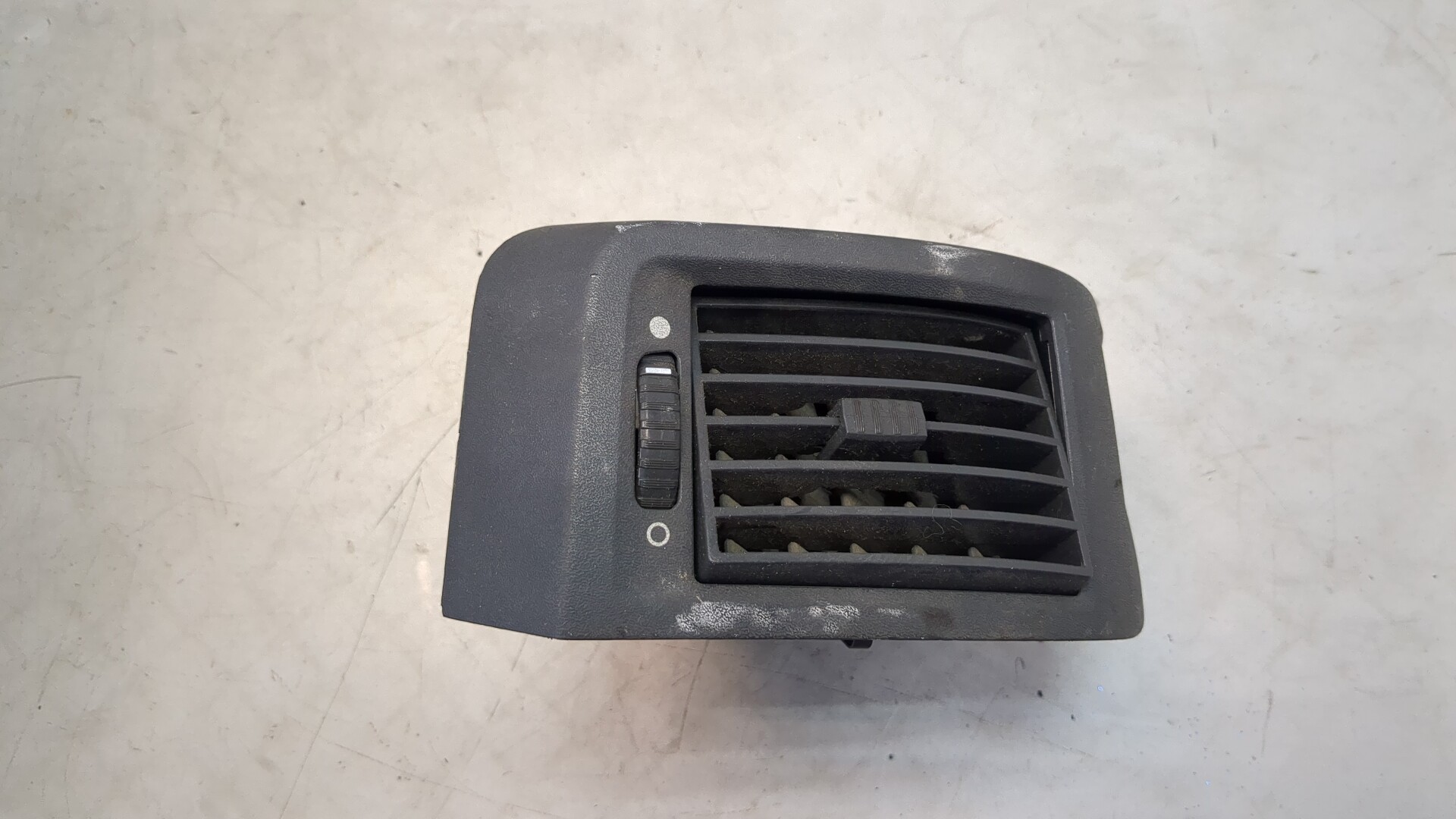 Дефлектор воздушный