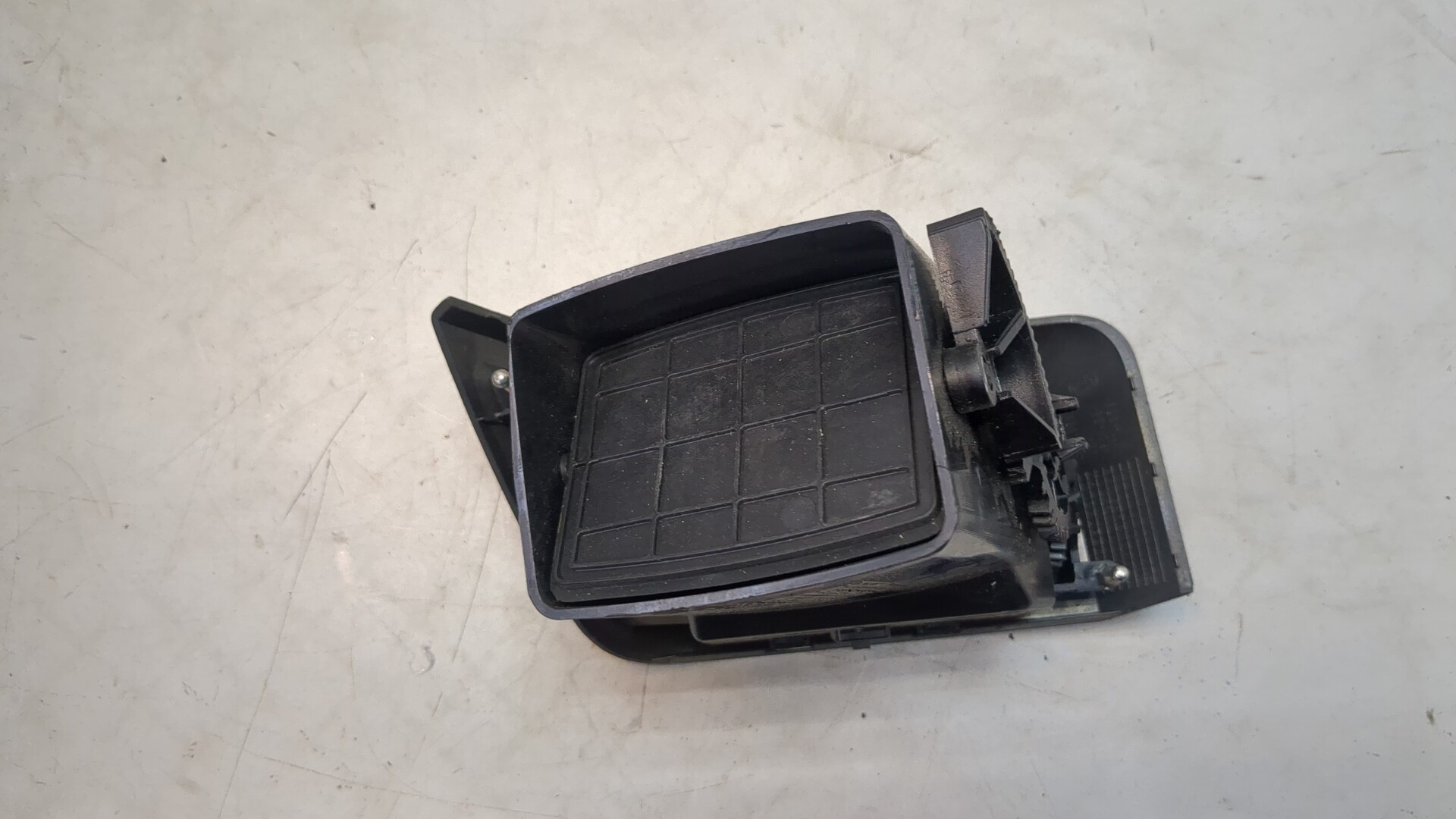 Дефлектор воздушный