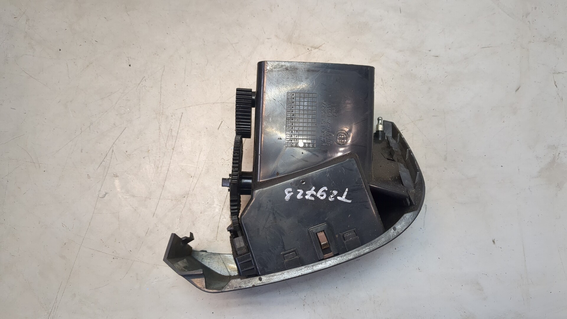 Дефлектор воздушный