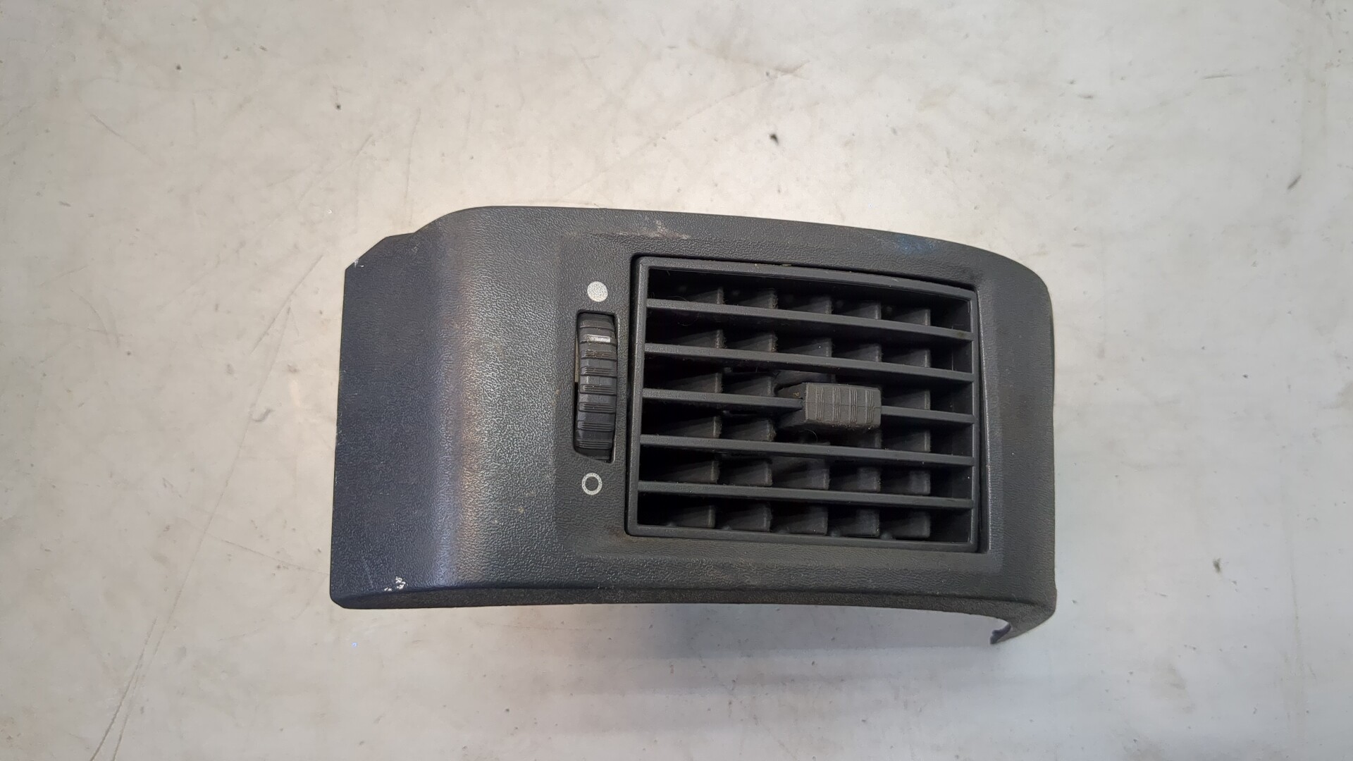 Дефлектор воздушный