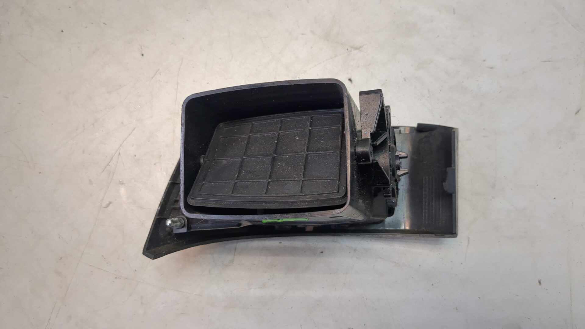 Дефлектор воздушный