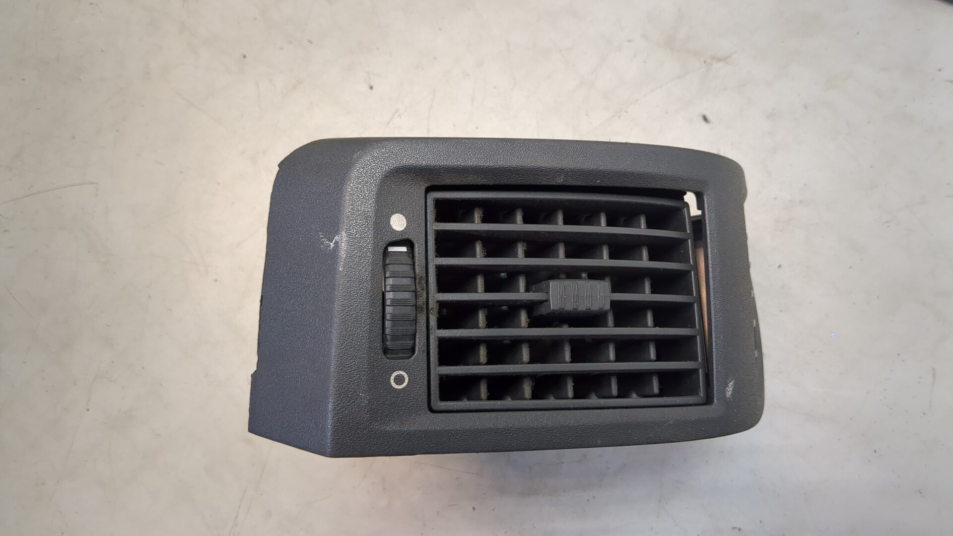 Дефлектор воздушный