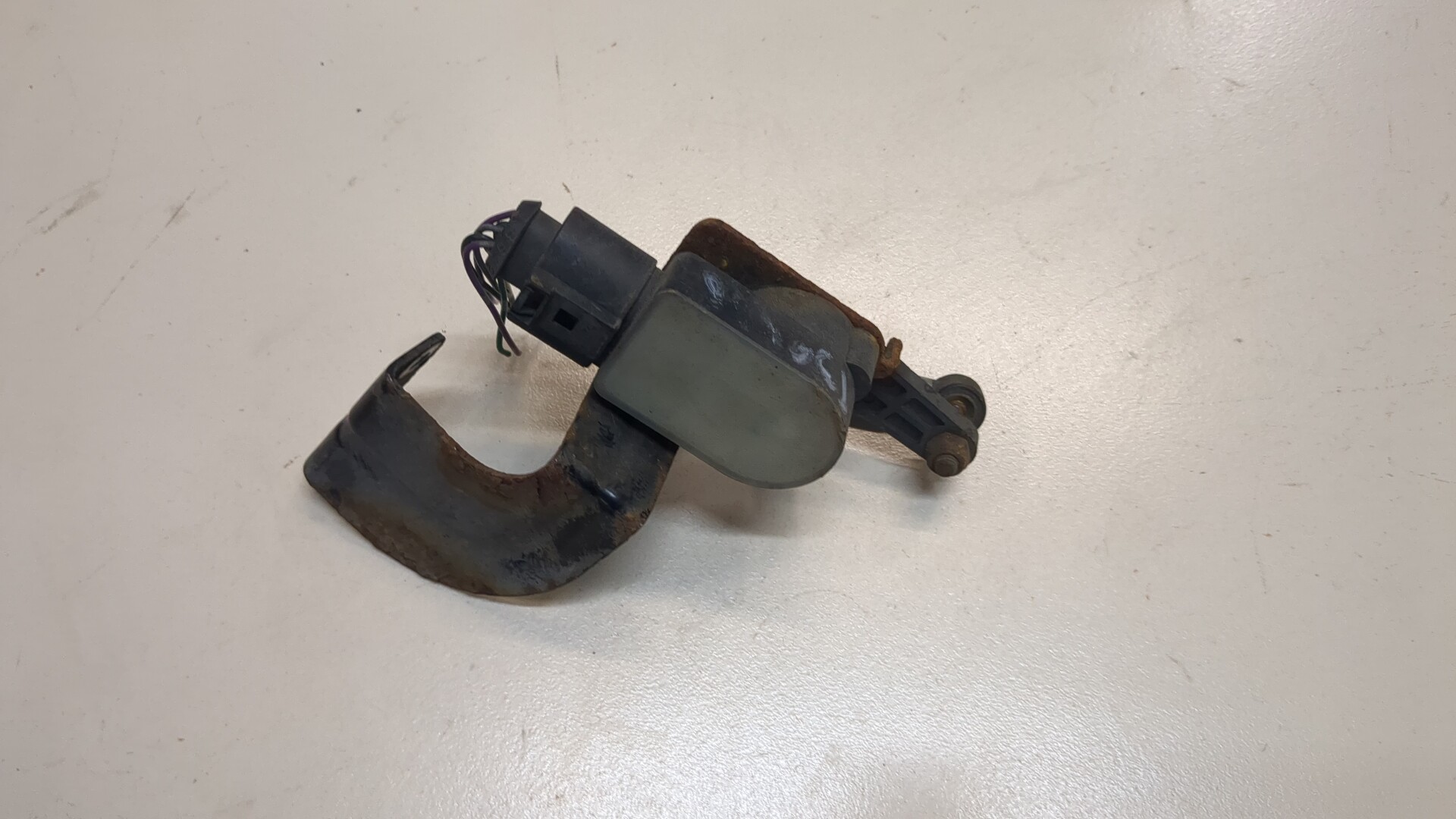 Датчик регулировки дорож. просвета