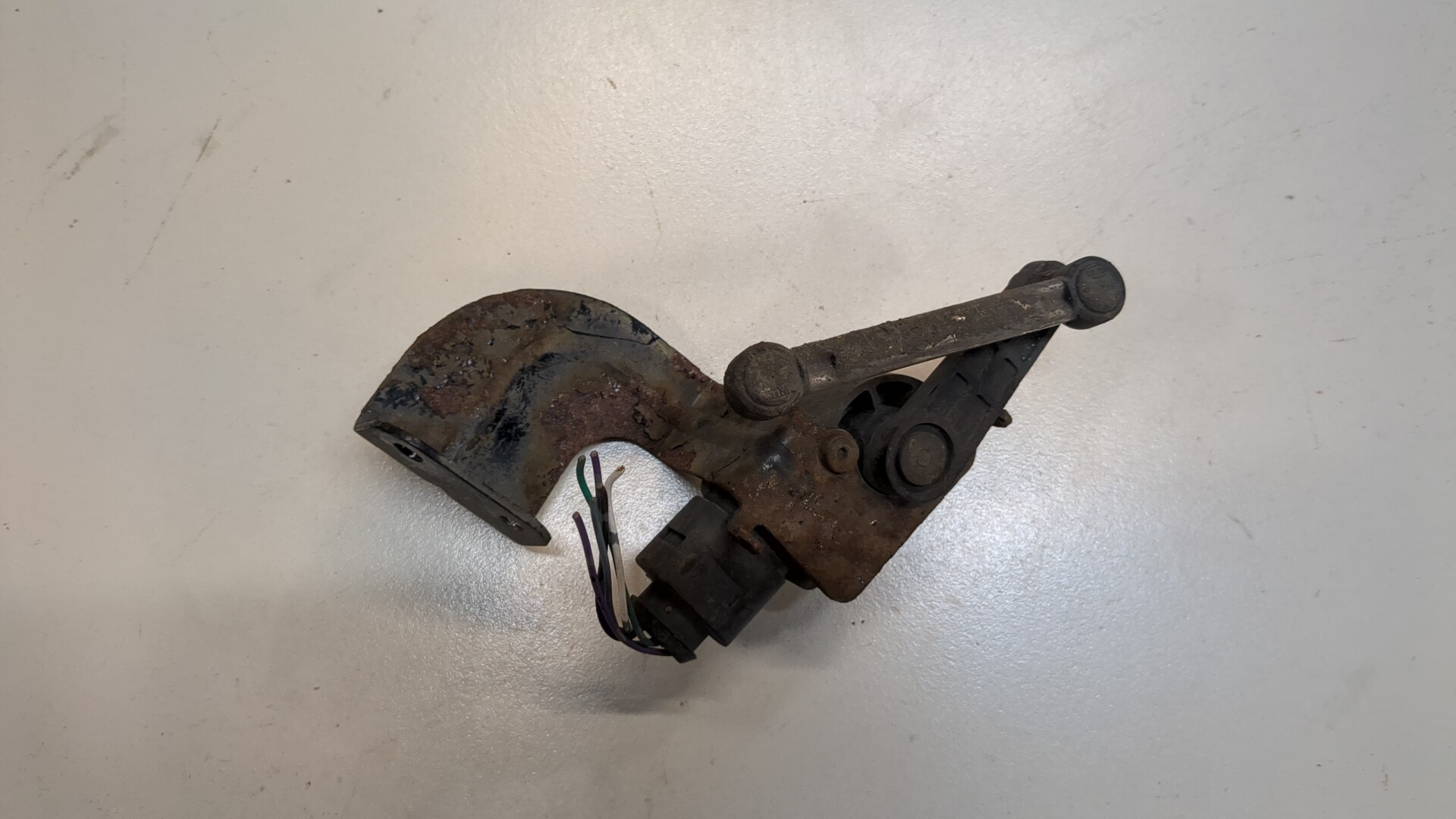 Датчик регулировки дорож. просвета