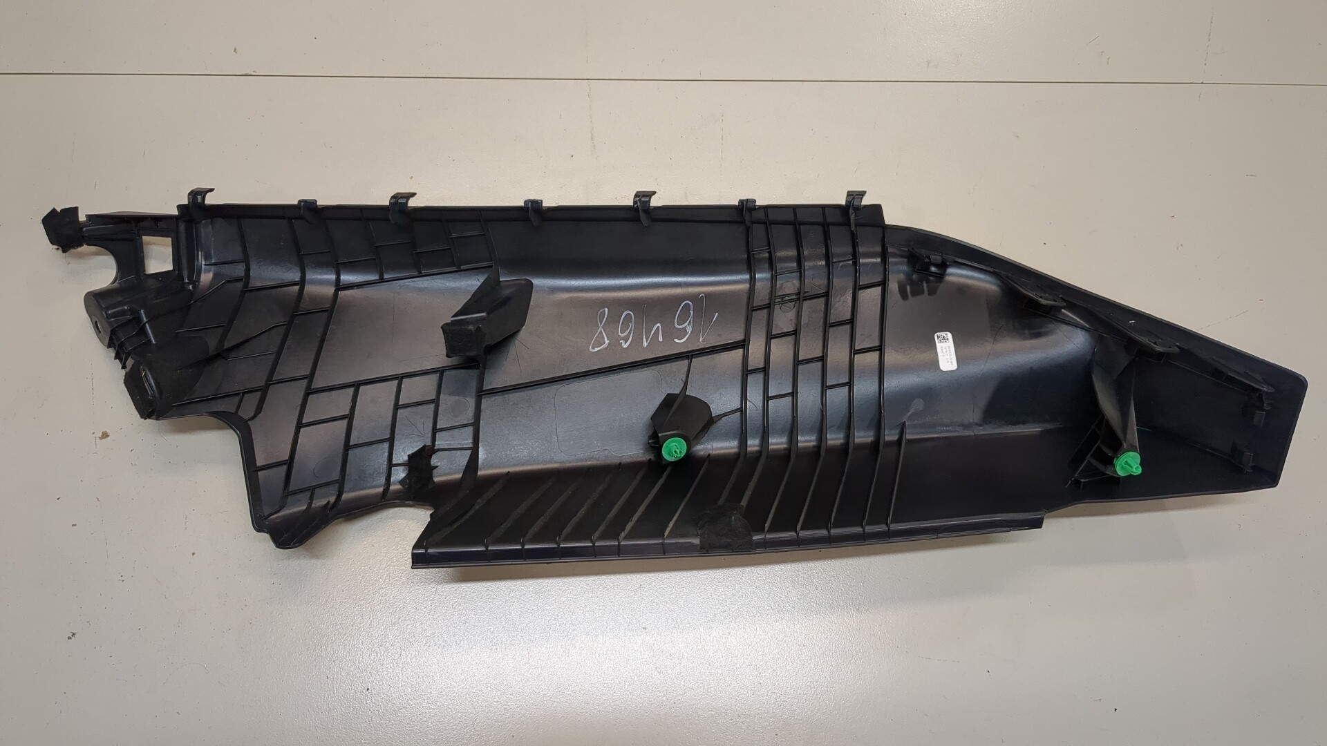 Обшивка стойки