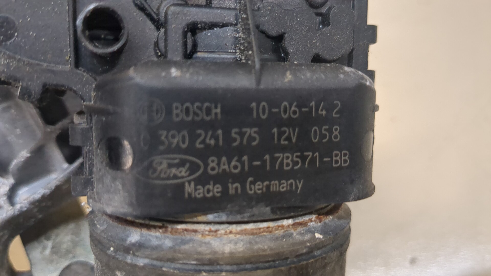 Трапеция стеклоочистителей