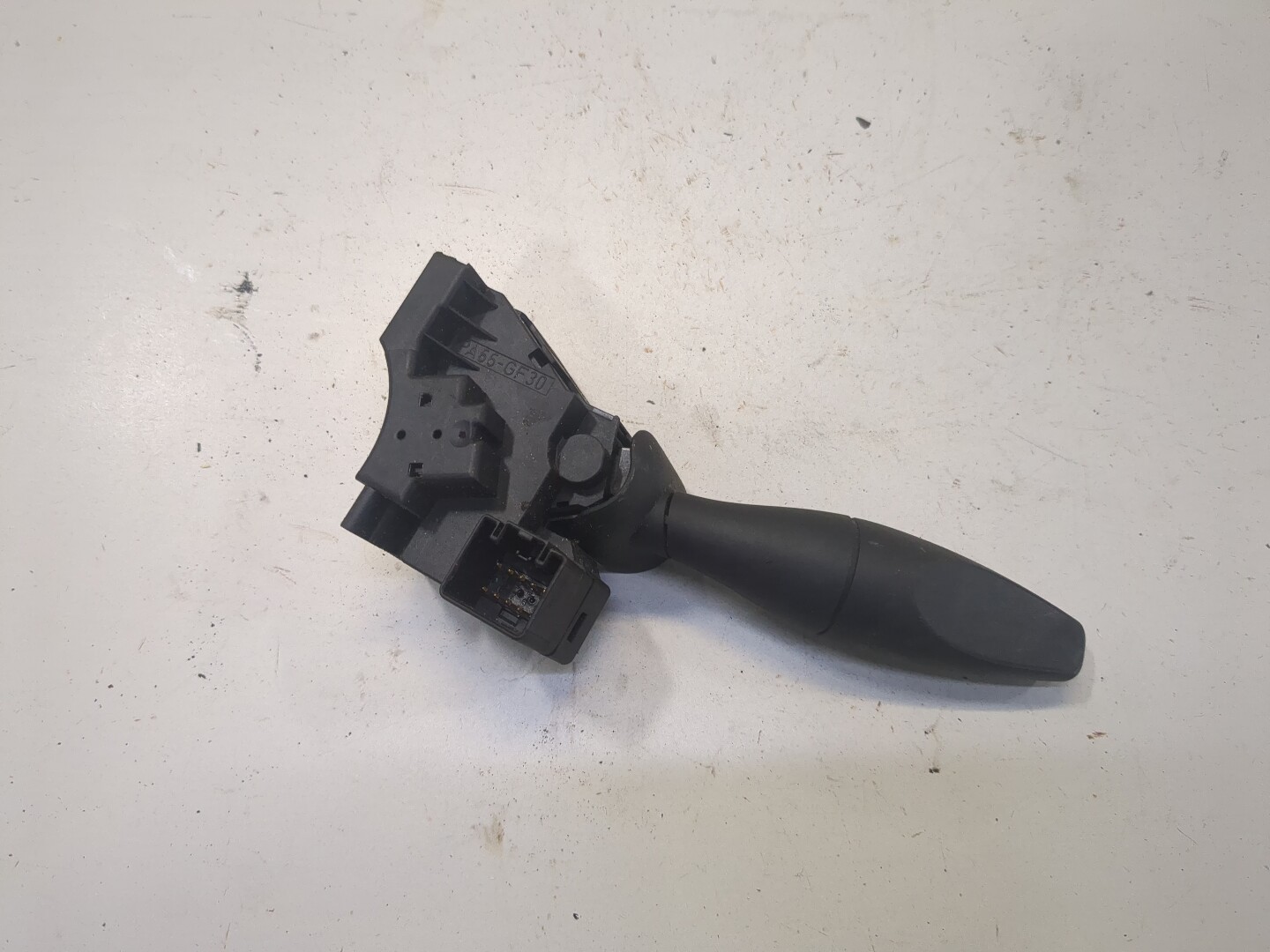 Переключатель поворотов подрулевой