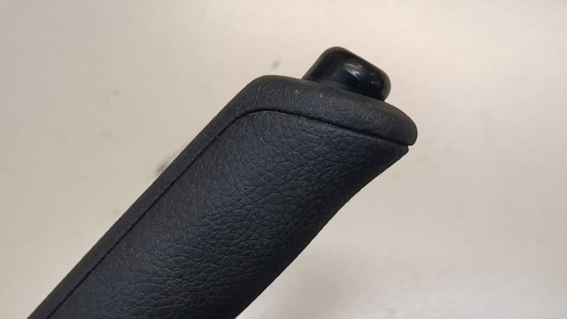 Рычаг стояночного тормоза