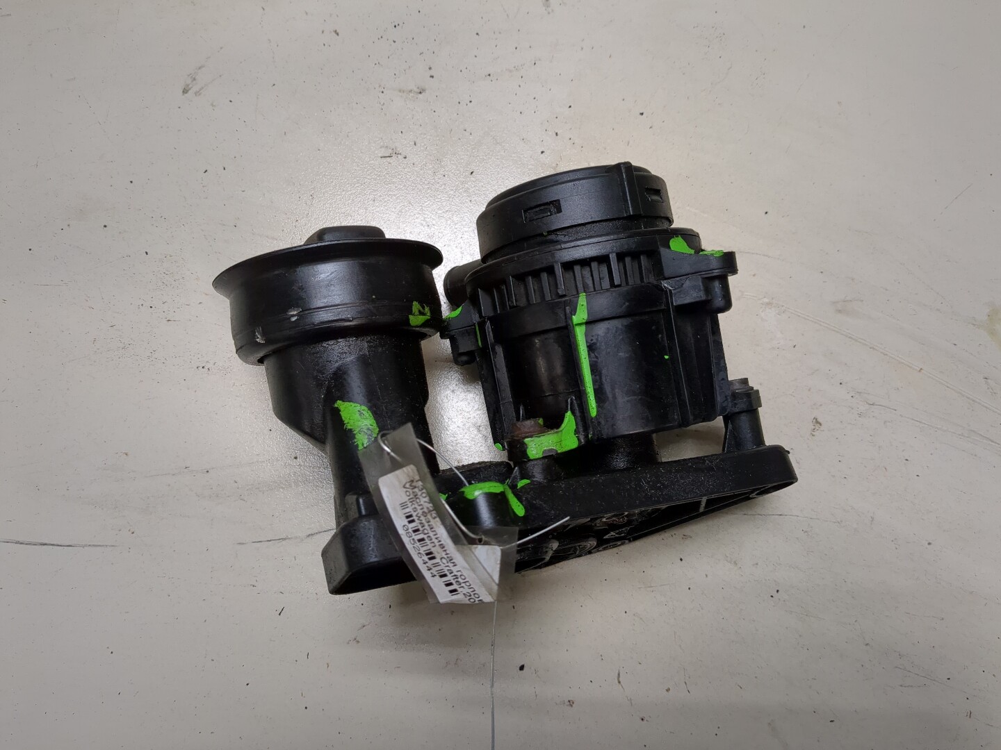 Маслозаливная горловина