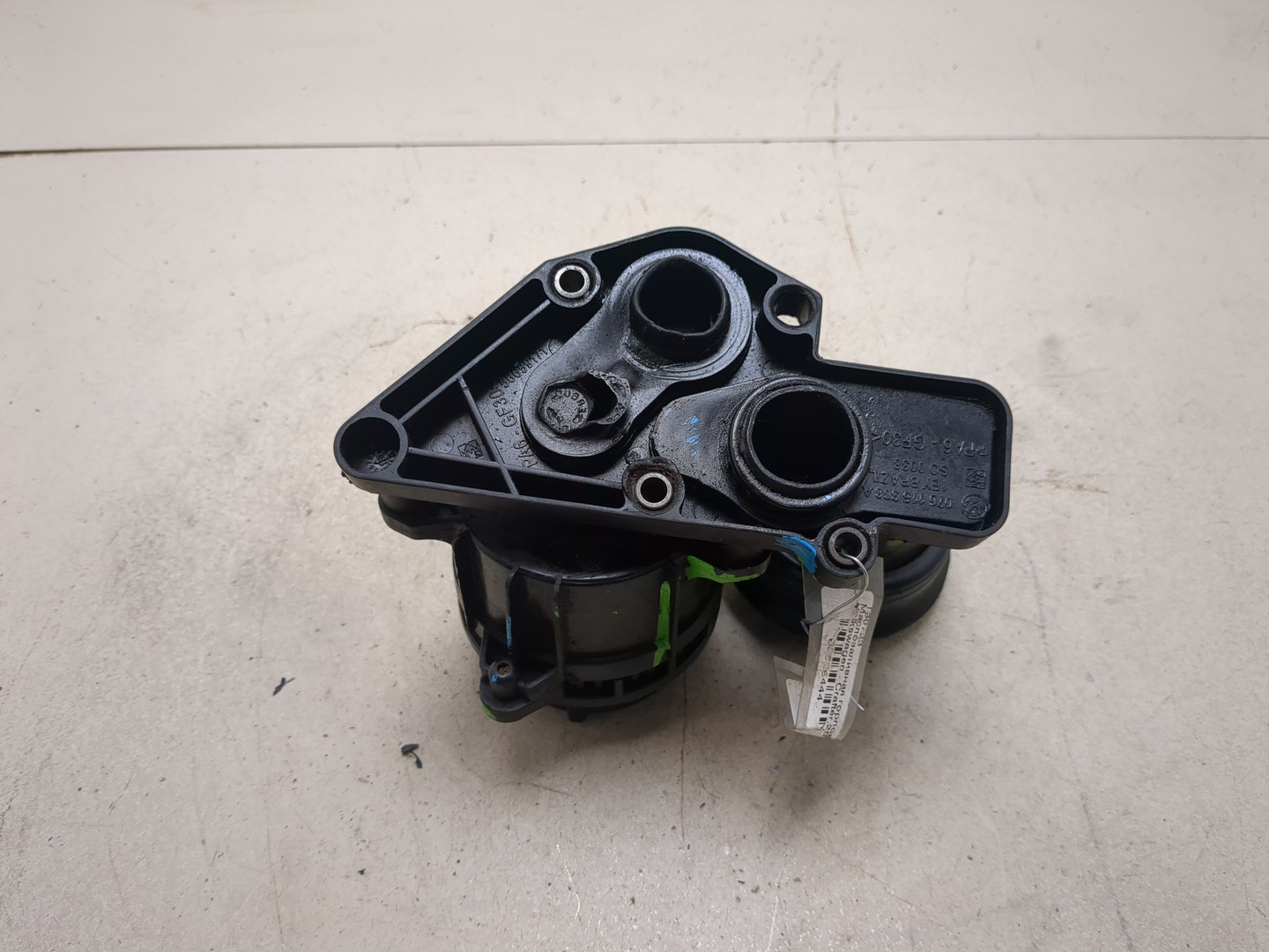 Маслозаливная горловина