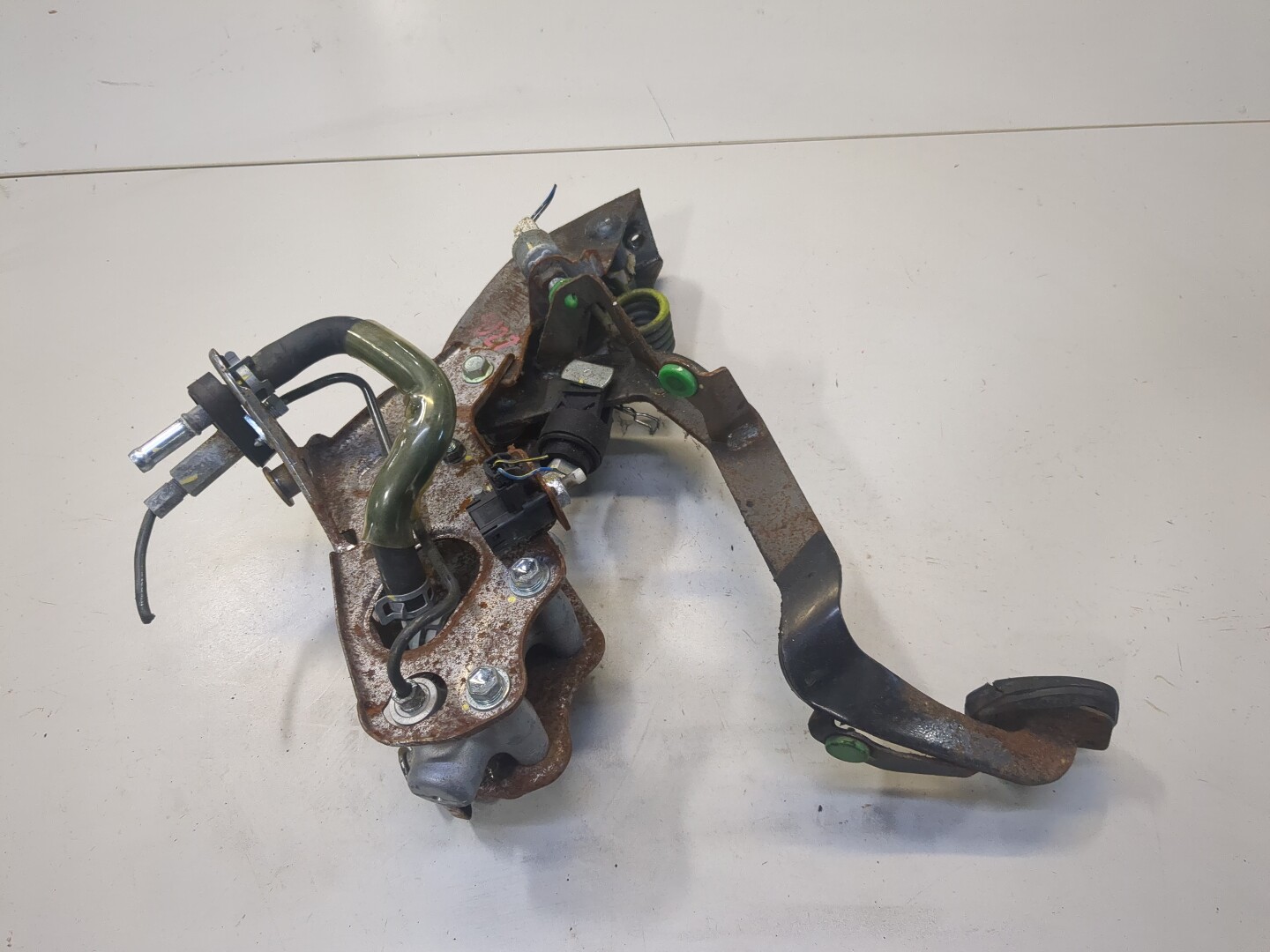 Педаль сцепления