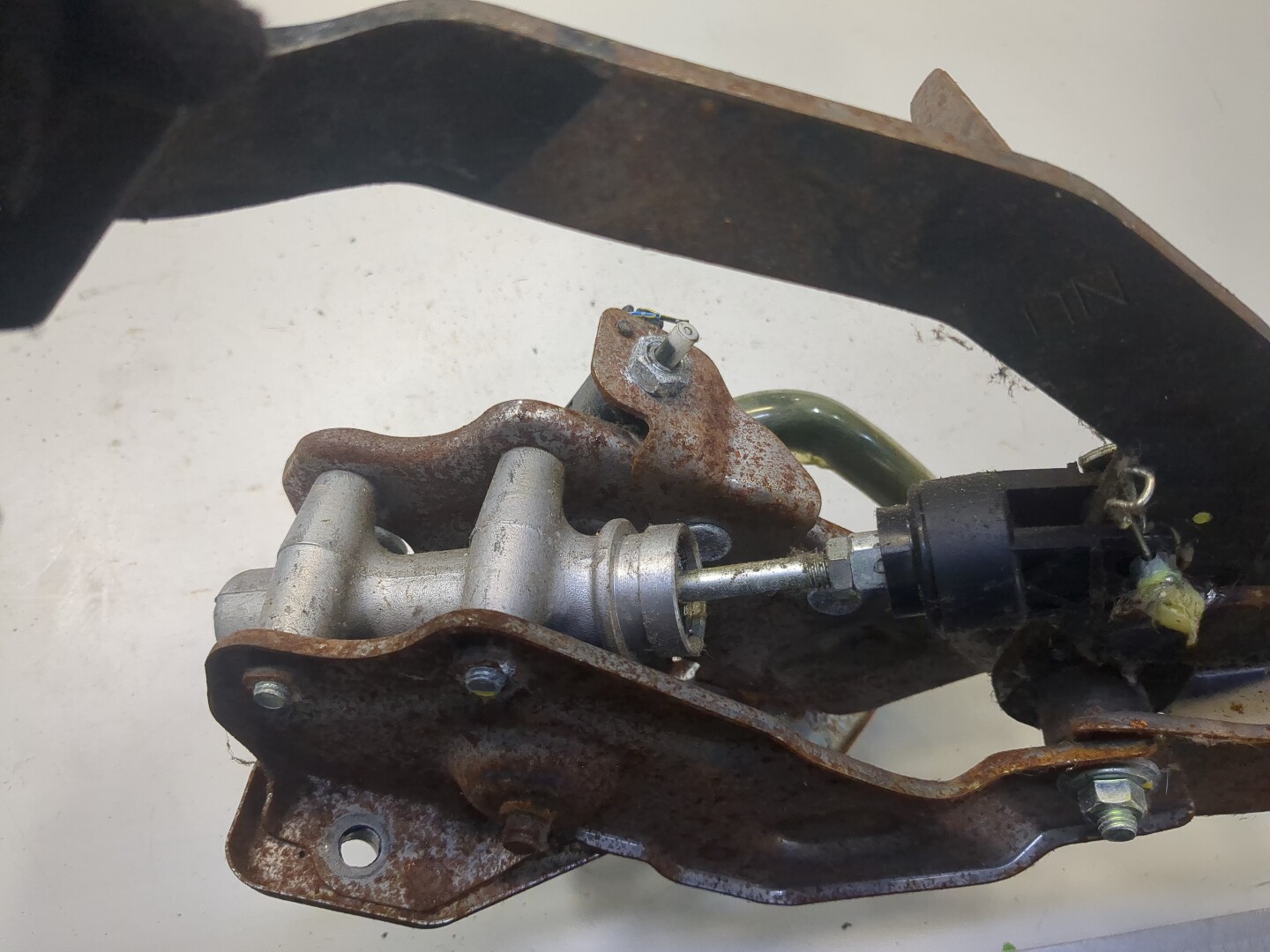 Педаль сцепления