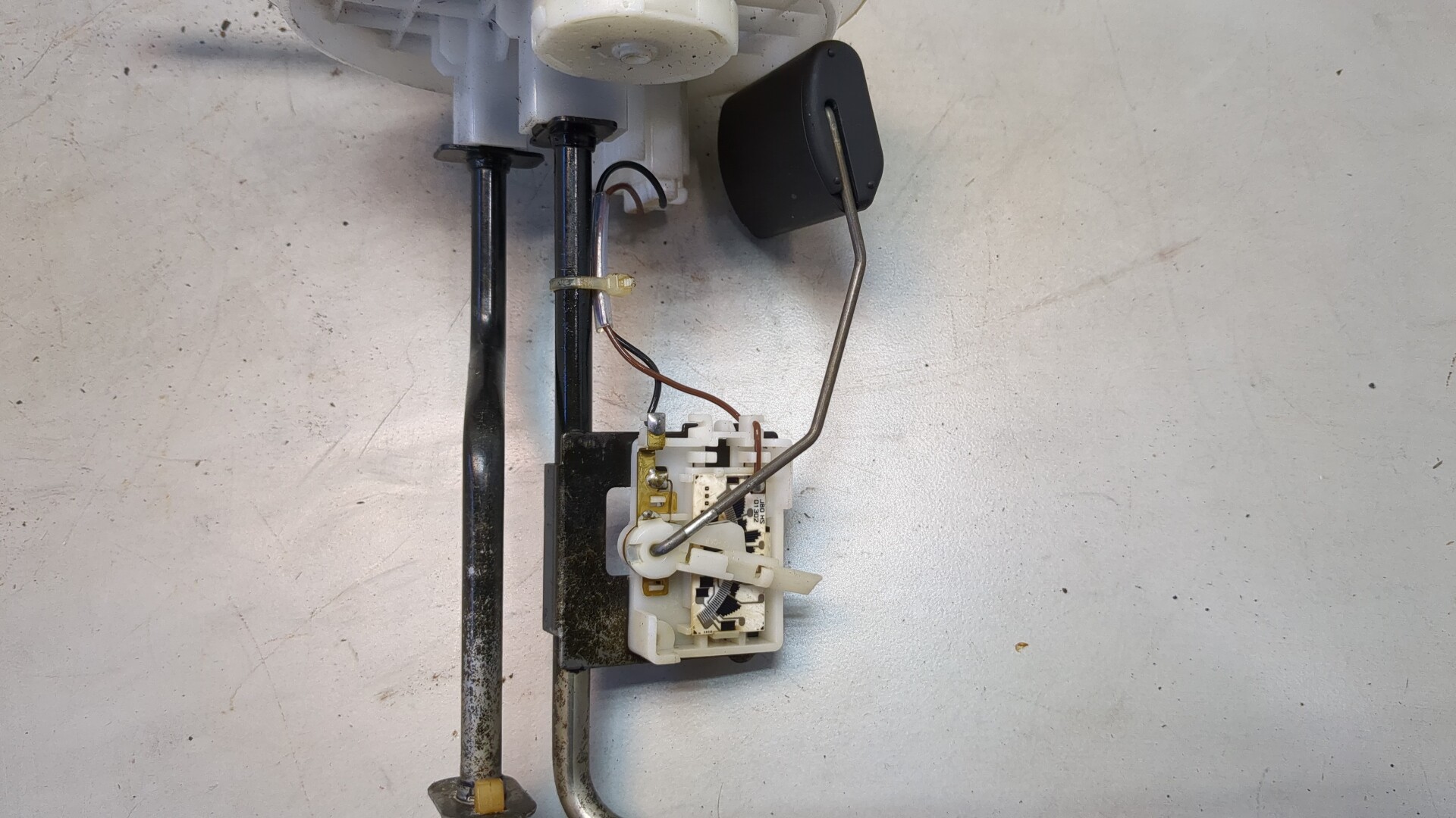 Датчик уровня топлива