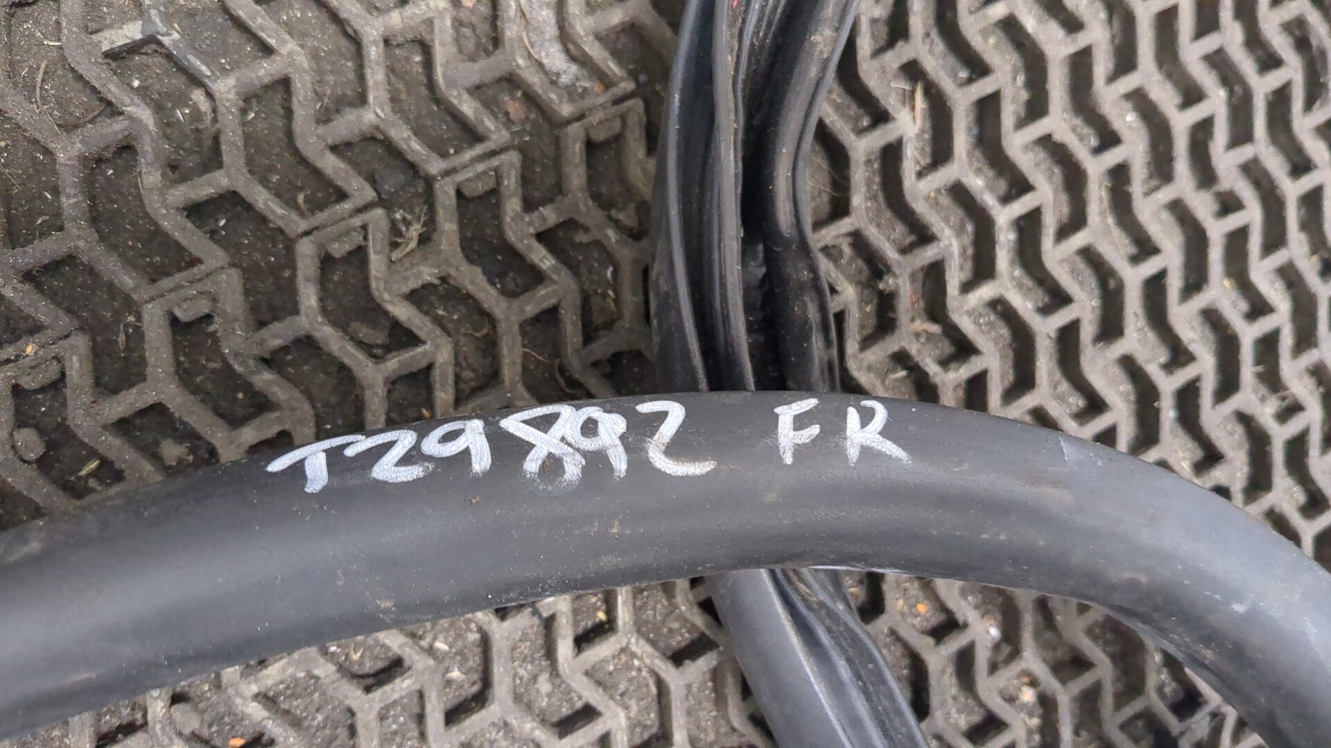 AP-0013705870 AP-0013705870