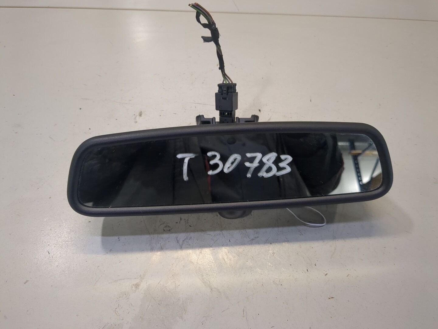 Зеркало заднего вида