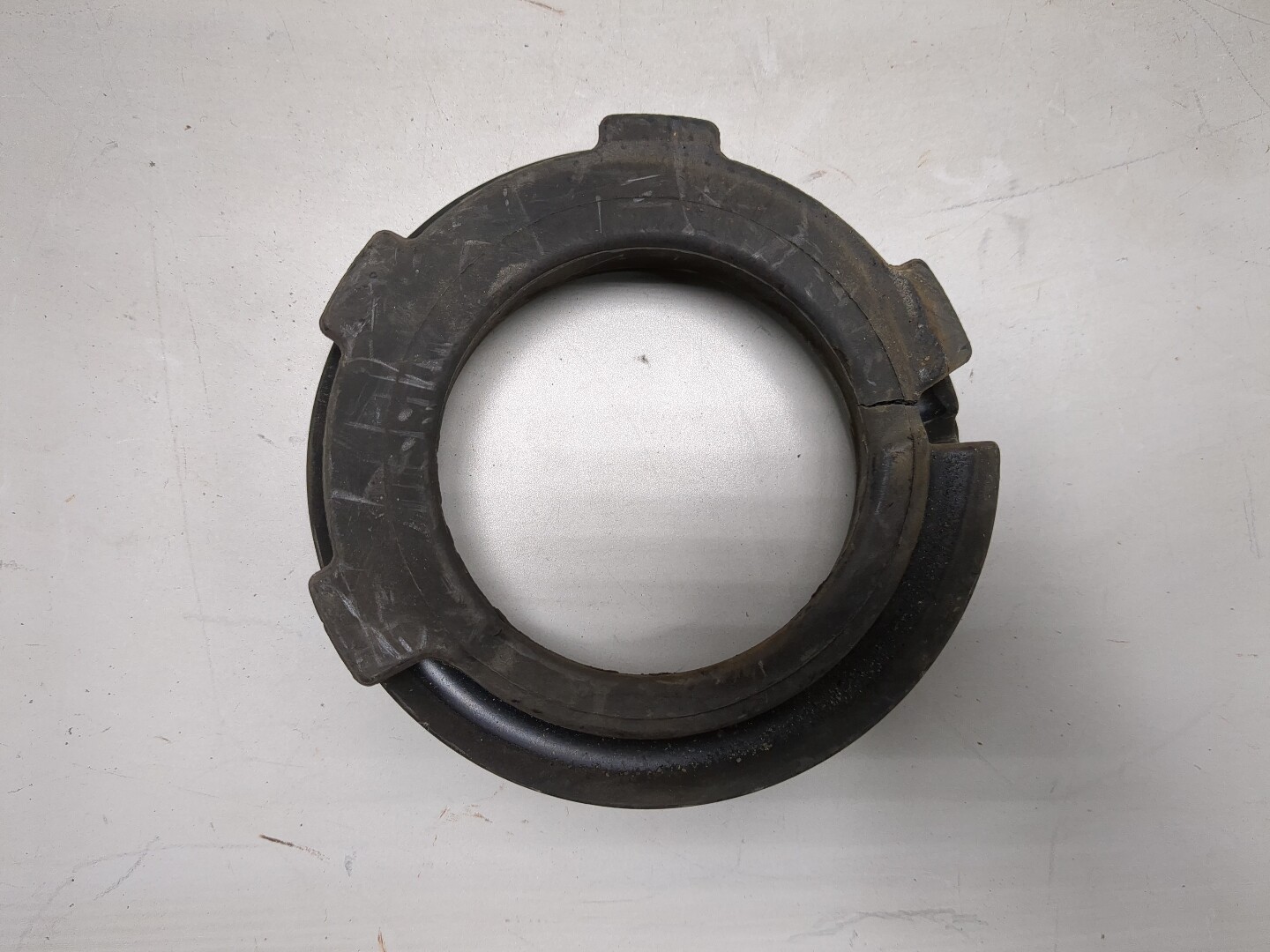 Отбойник переднего амортизатора