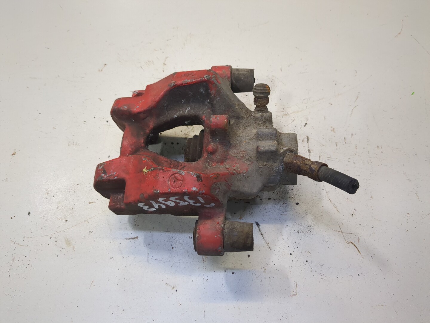 Суппорт задний левый