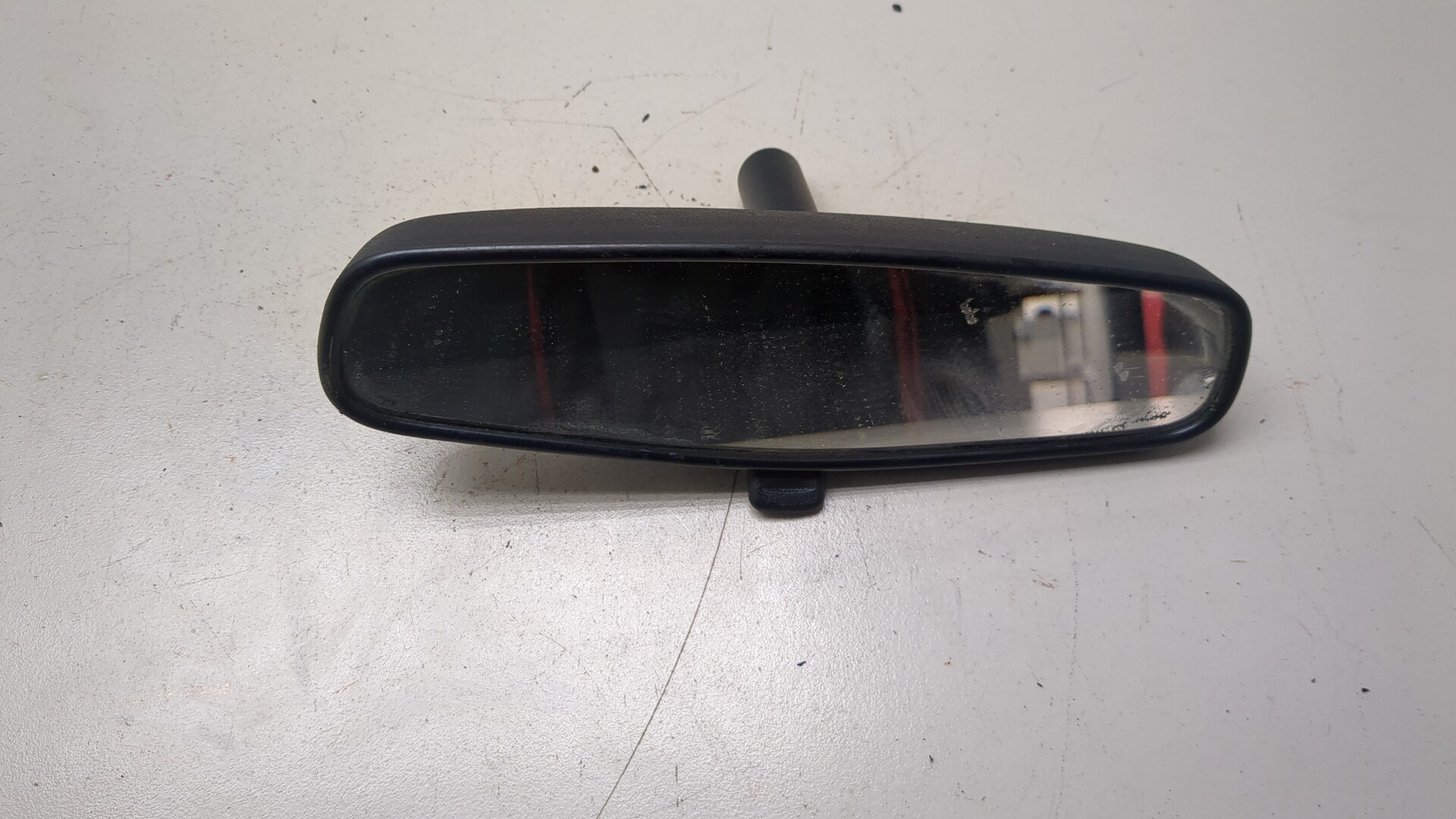 Зеркало заднего вида
