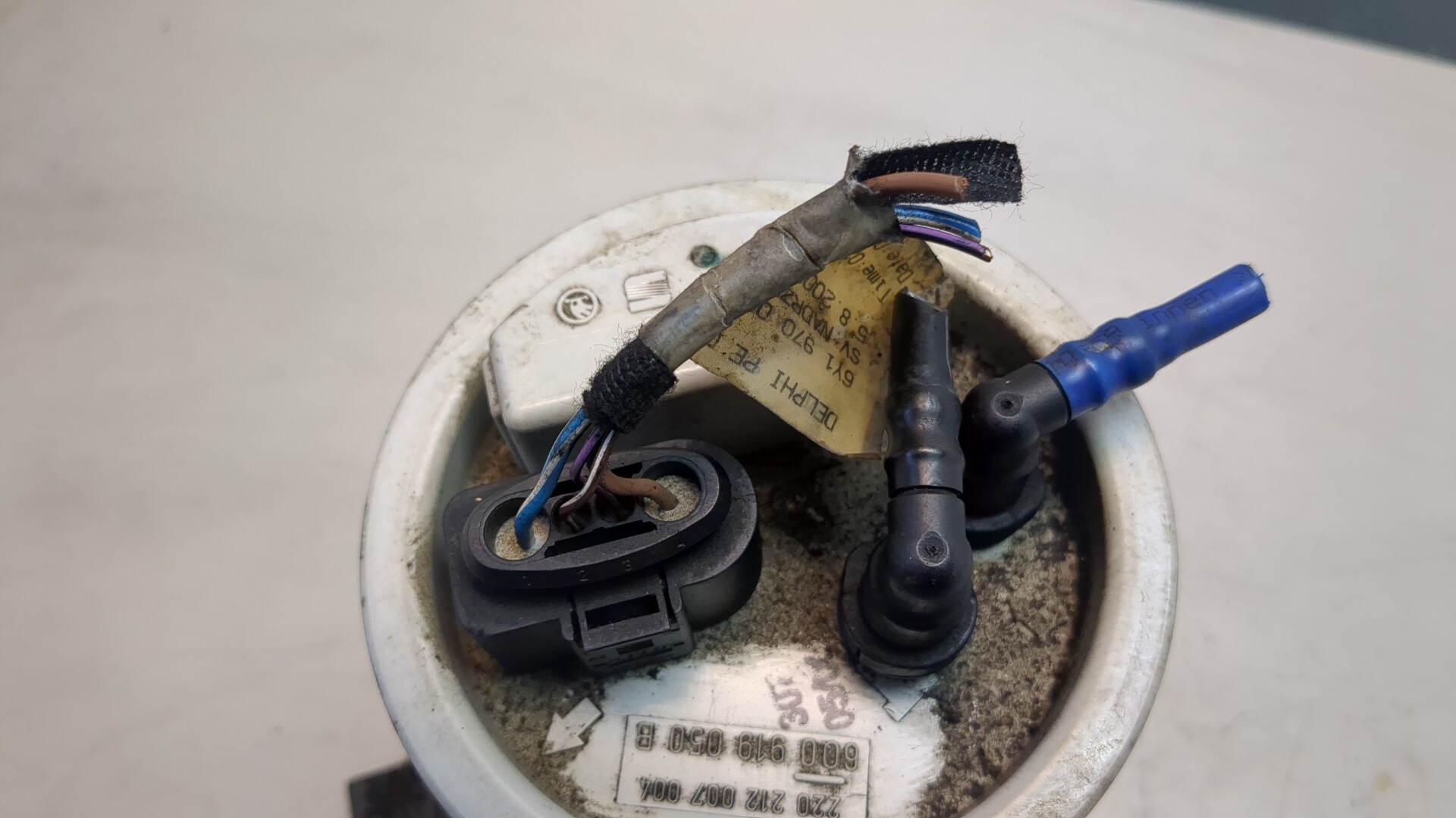 Насос топливный электрический