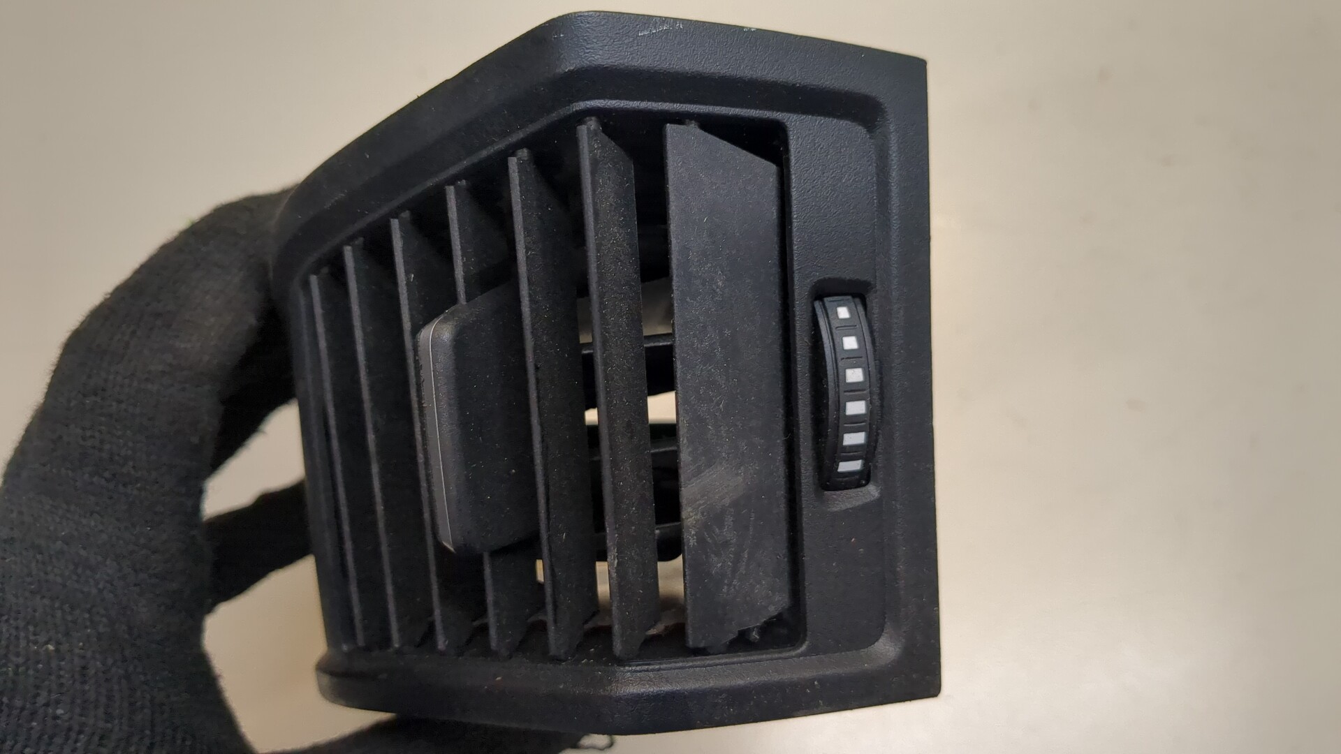 Дефлектор воздушный