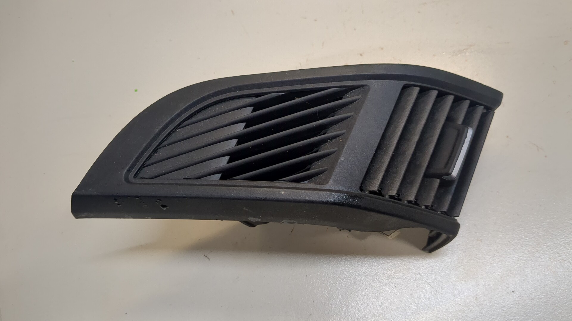 Дефлектор воздушный