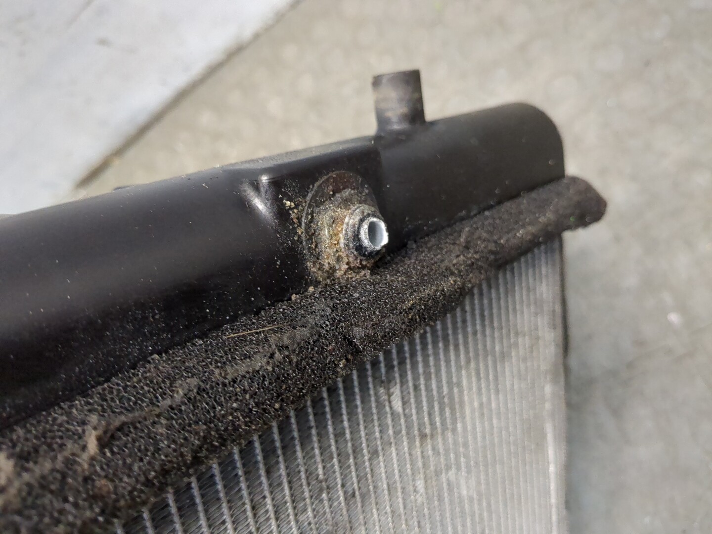 Радиатор охлаждения двигателя основной