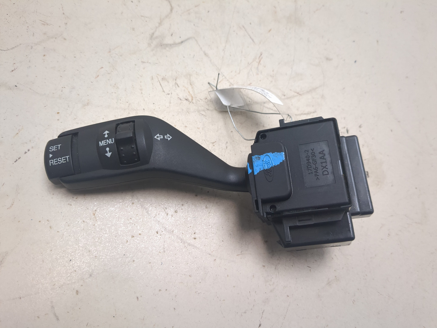 Переключатель поворотов подрулевой