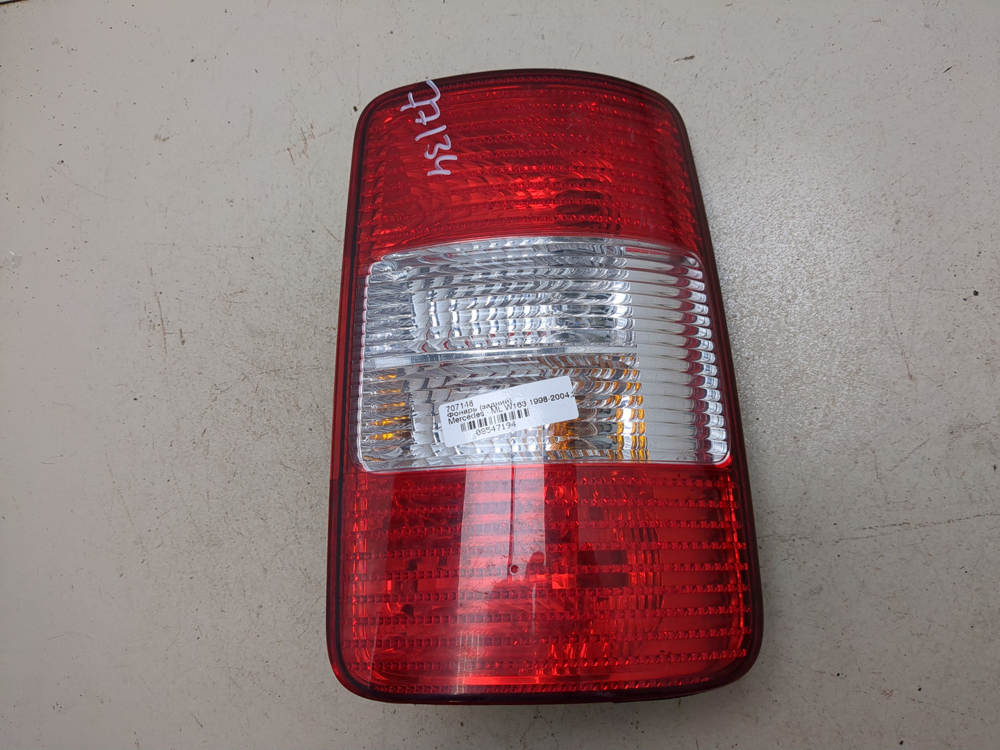 Фонарь задний правый