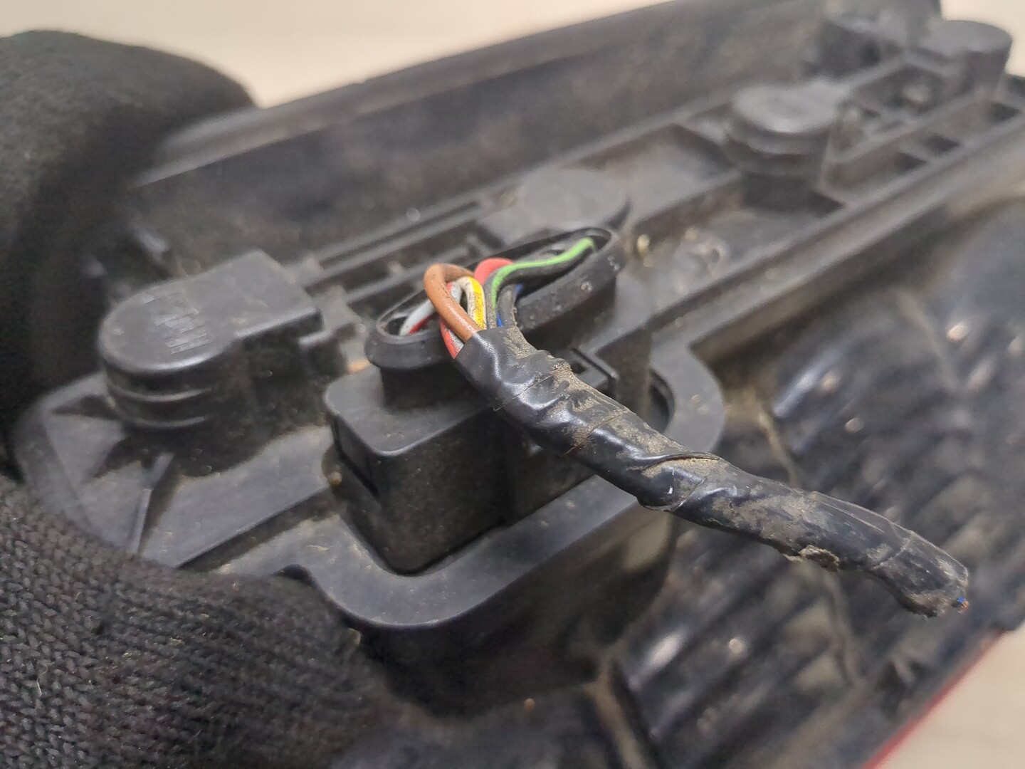 Фонарь задний правый