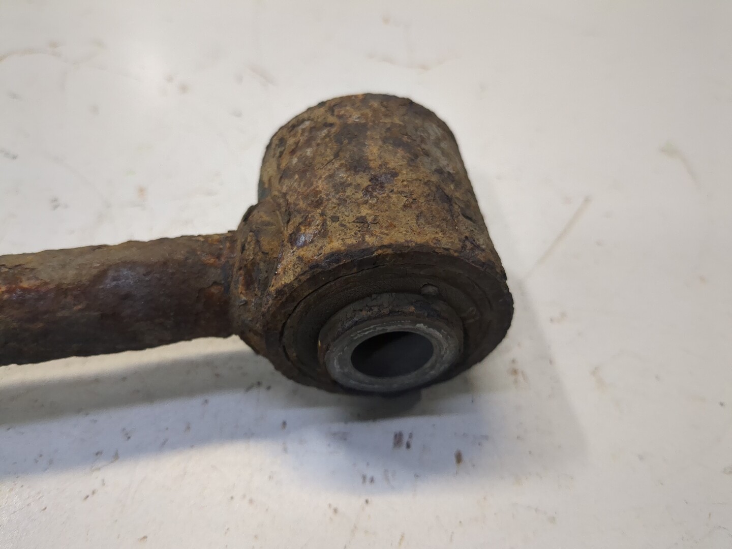 Рычаг задний