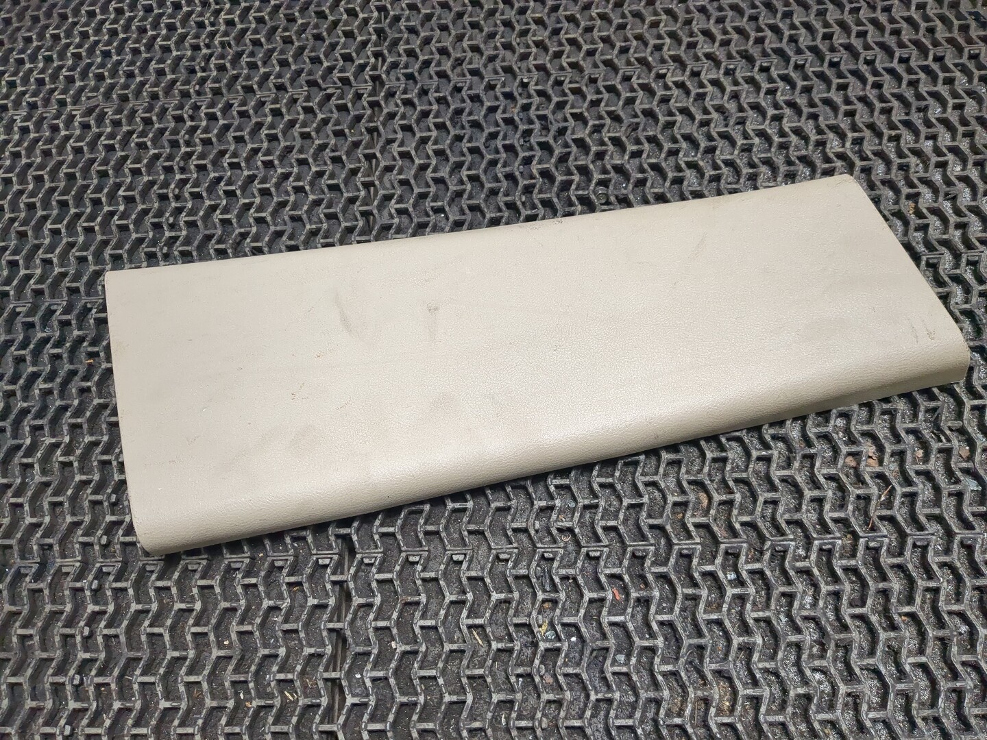 Обшивка стойки