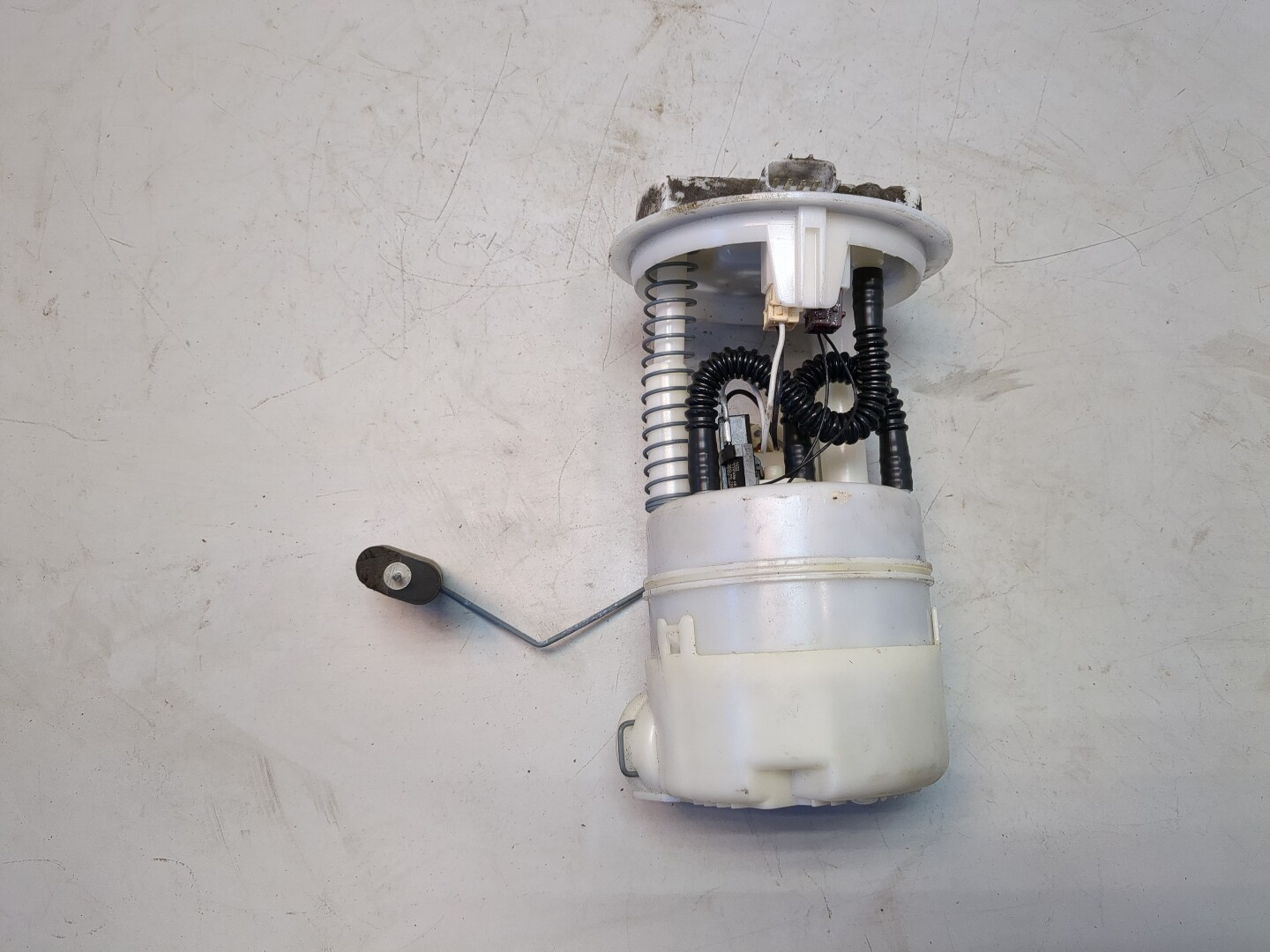 Насос топливный электрический