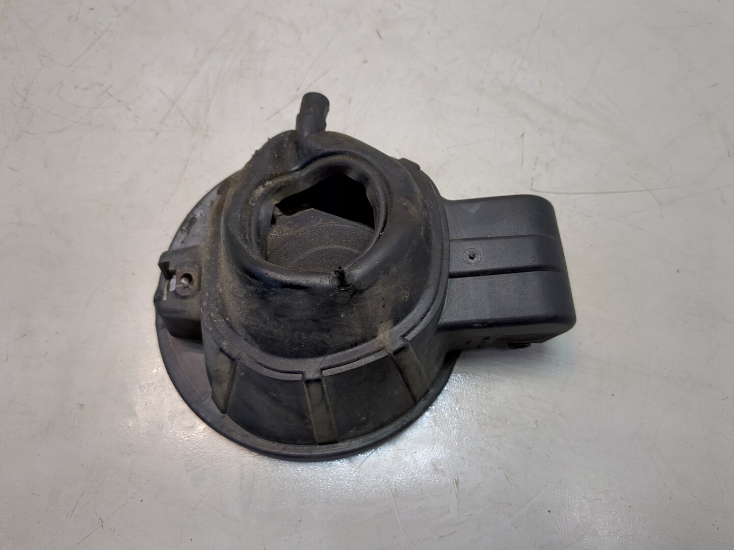 Лючок бензобака