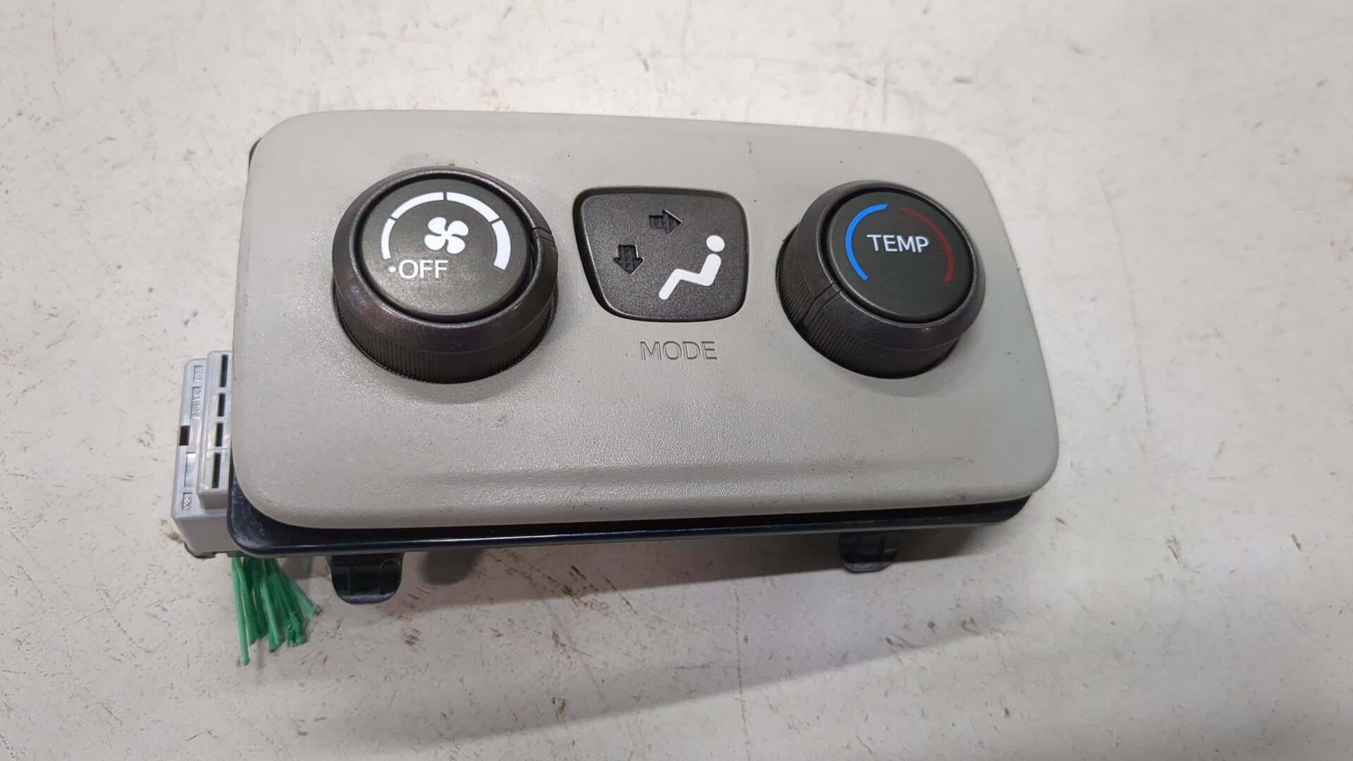 Переключатель отопителя