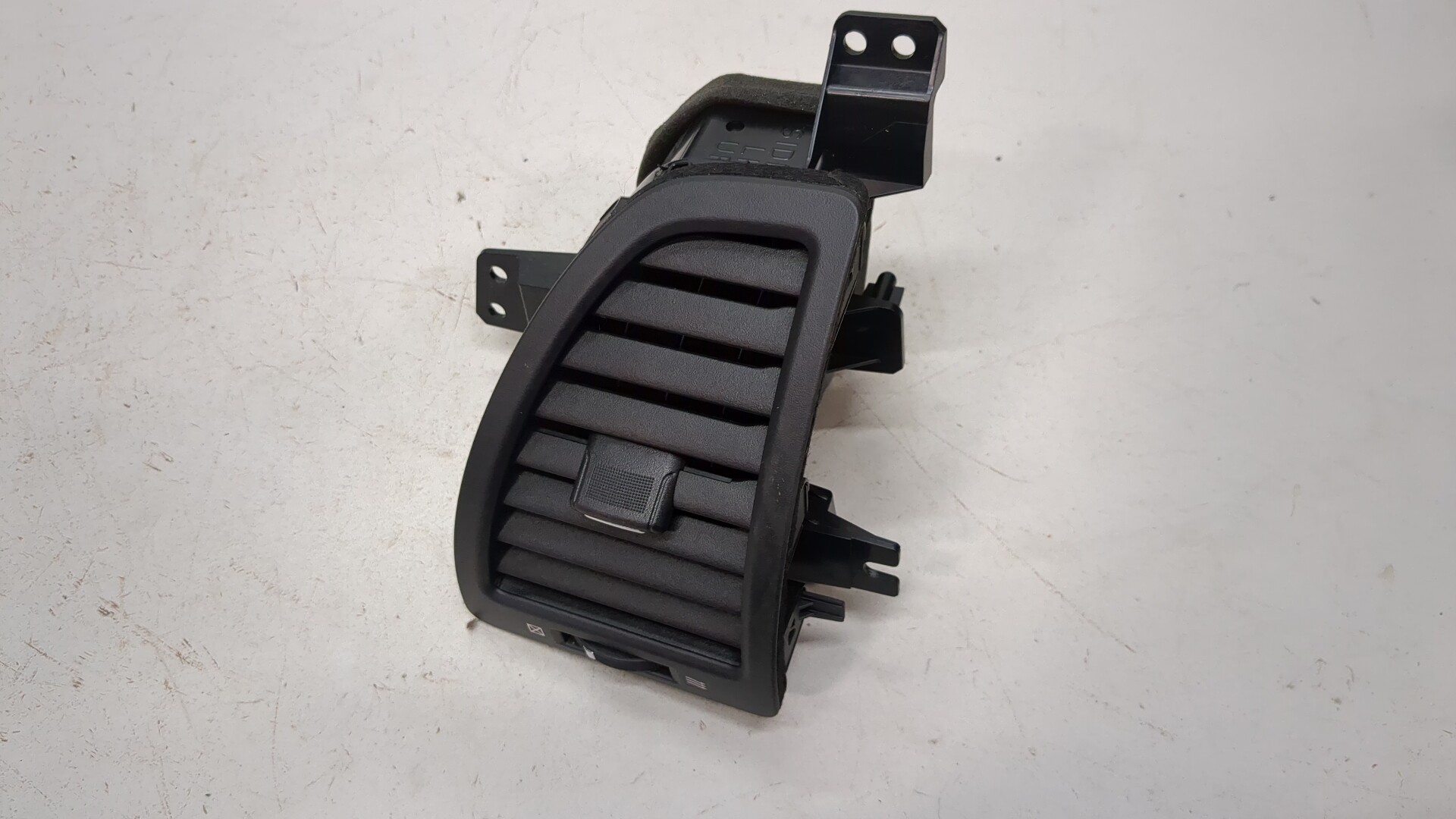 Дефлектор воздушный