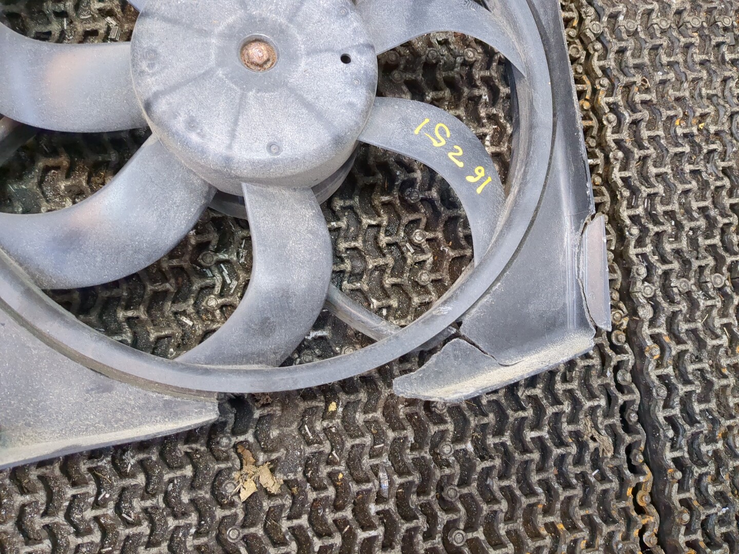 Вентилятор радиатора