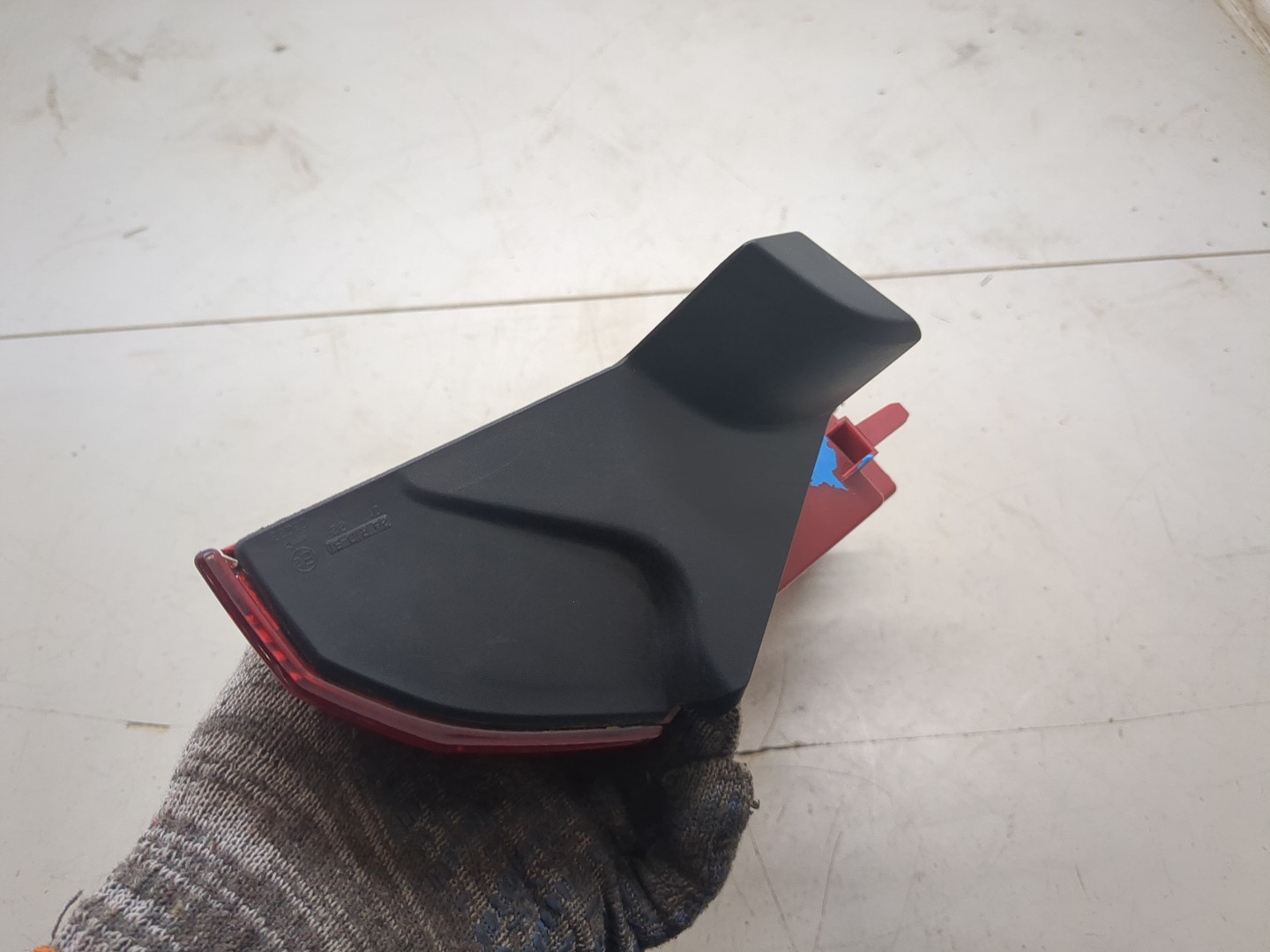 Фонарь задний правый