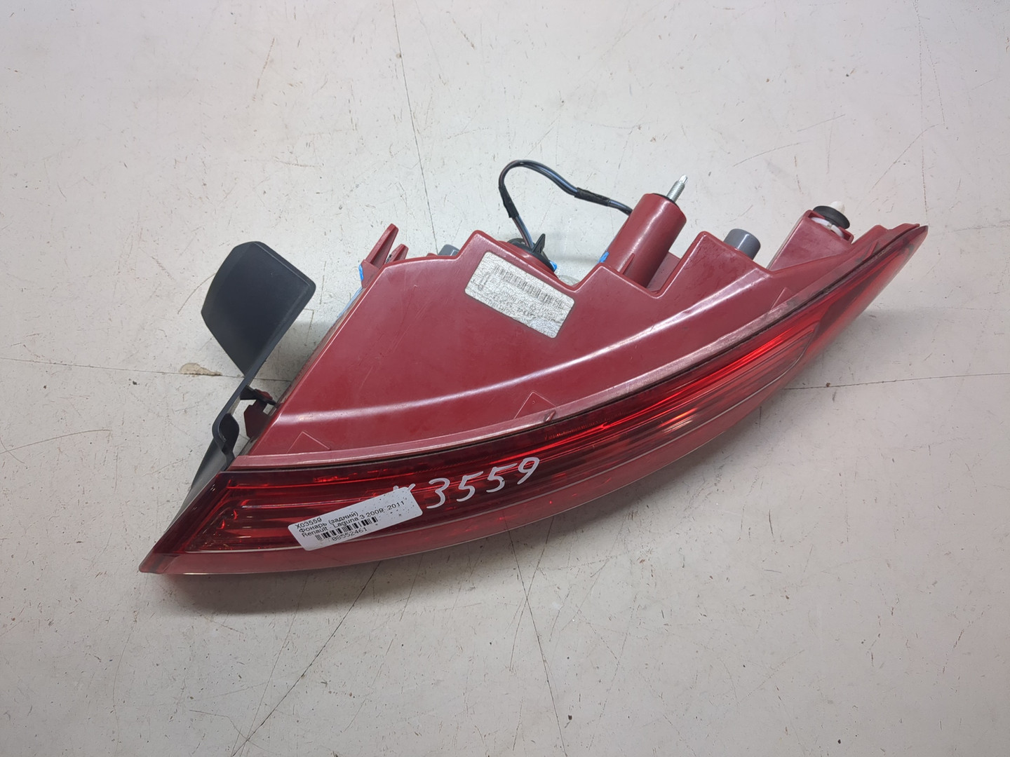 Фонарь задний правый