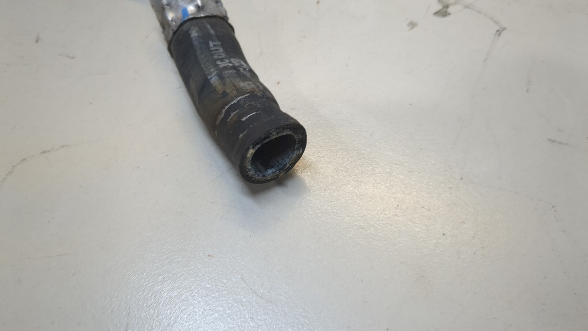 Трубка системы охлаждения