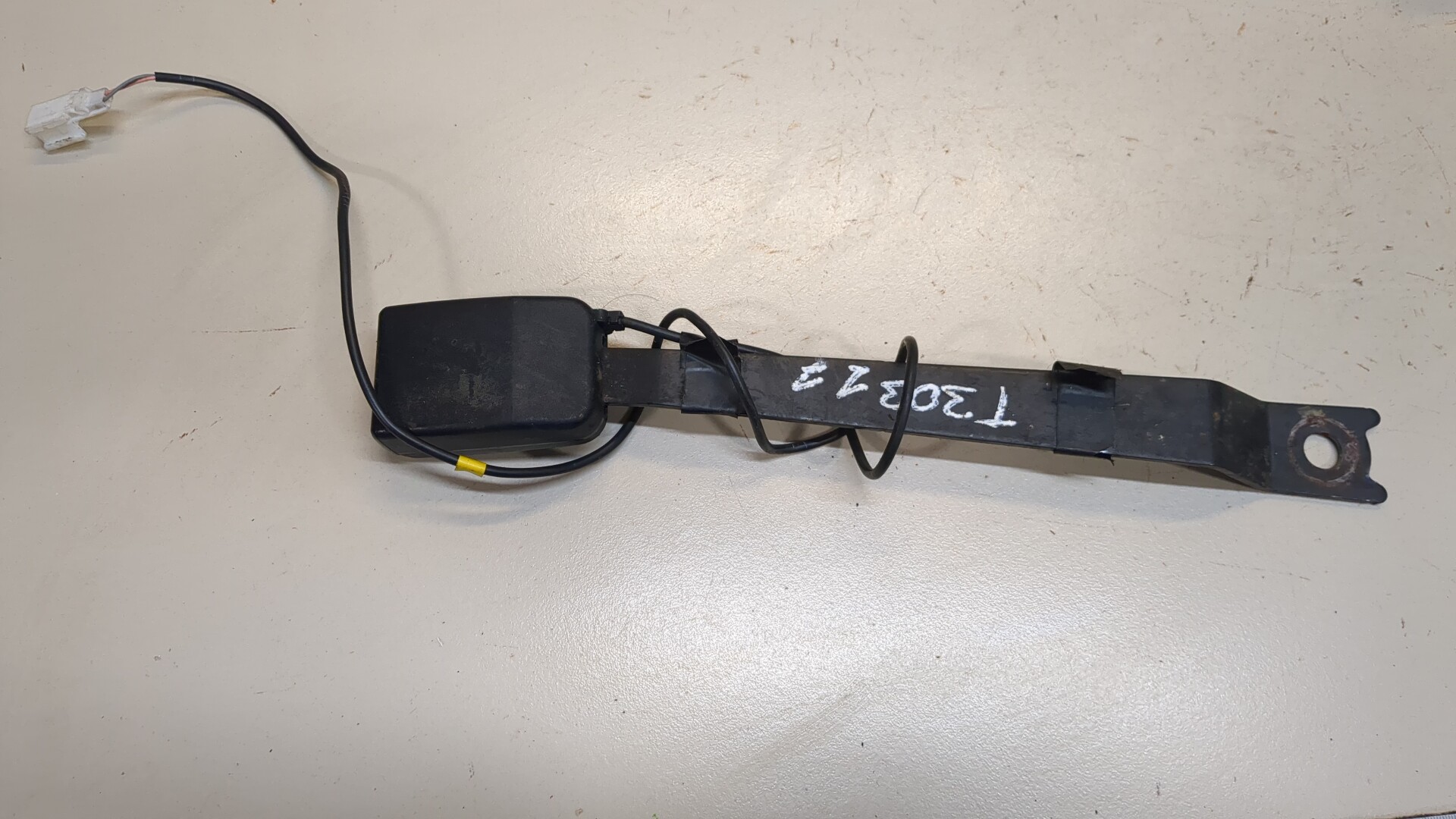 Ответная часть ремня безопасности