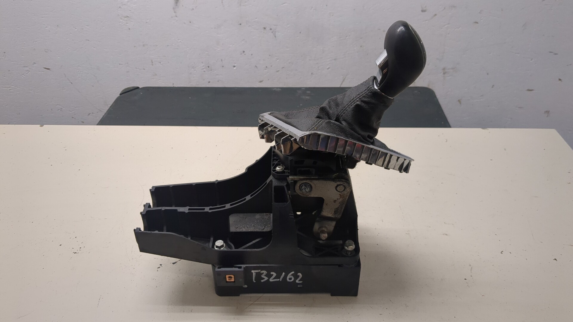 Кулиса МКПП / АКПП