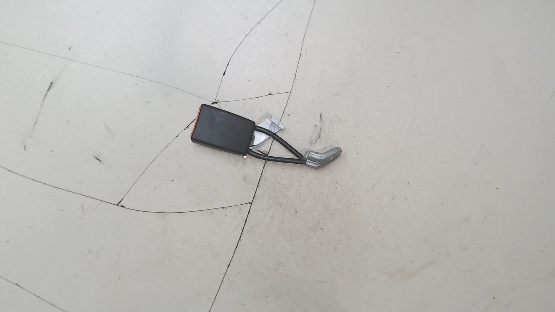 Ответная часть ремня безопасности