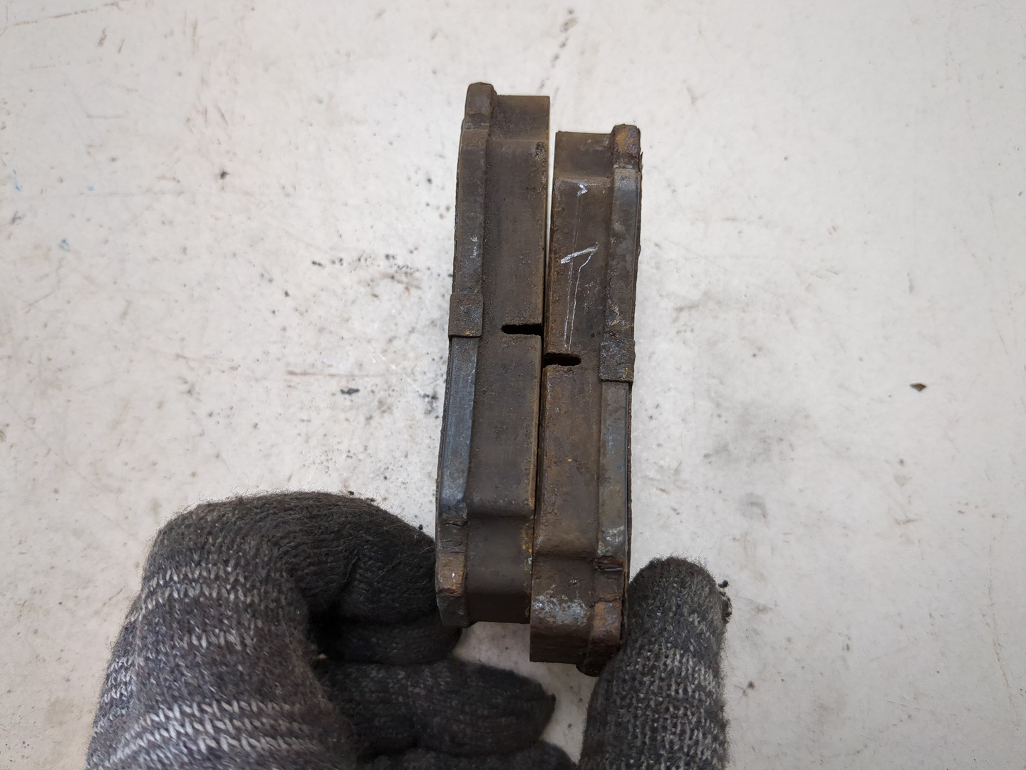 Колодки тормозные задние дисковые к-т