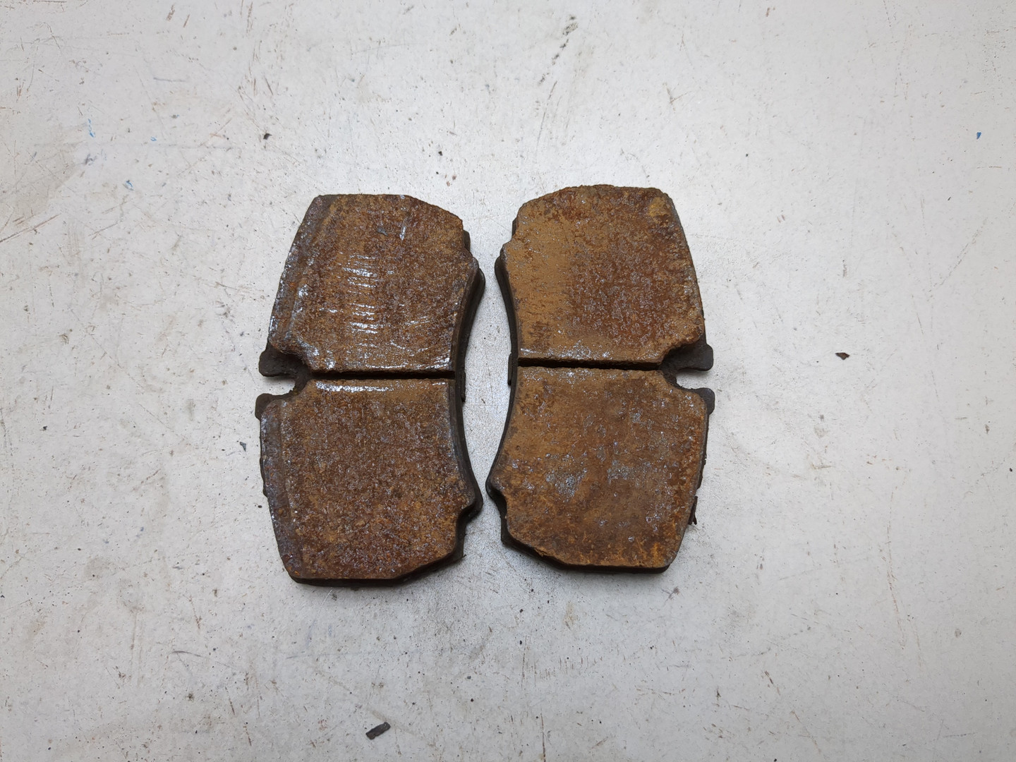 Колодки тормозные задние дисковые к-т