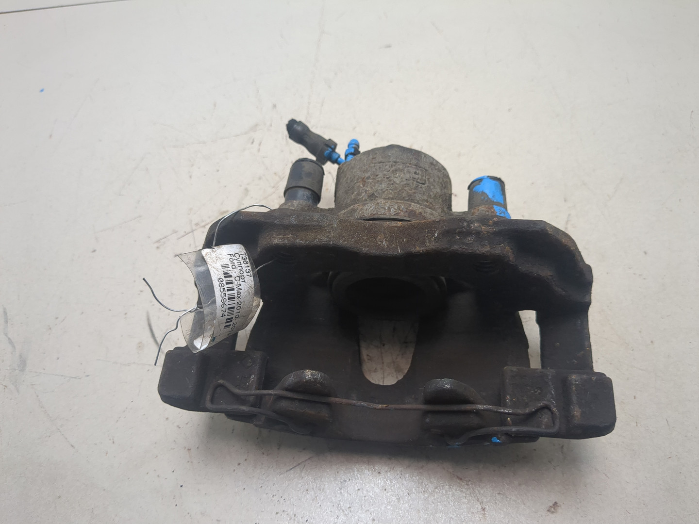 Суппорт передний левый