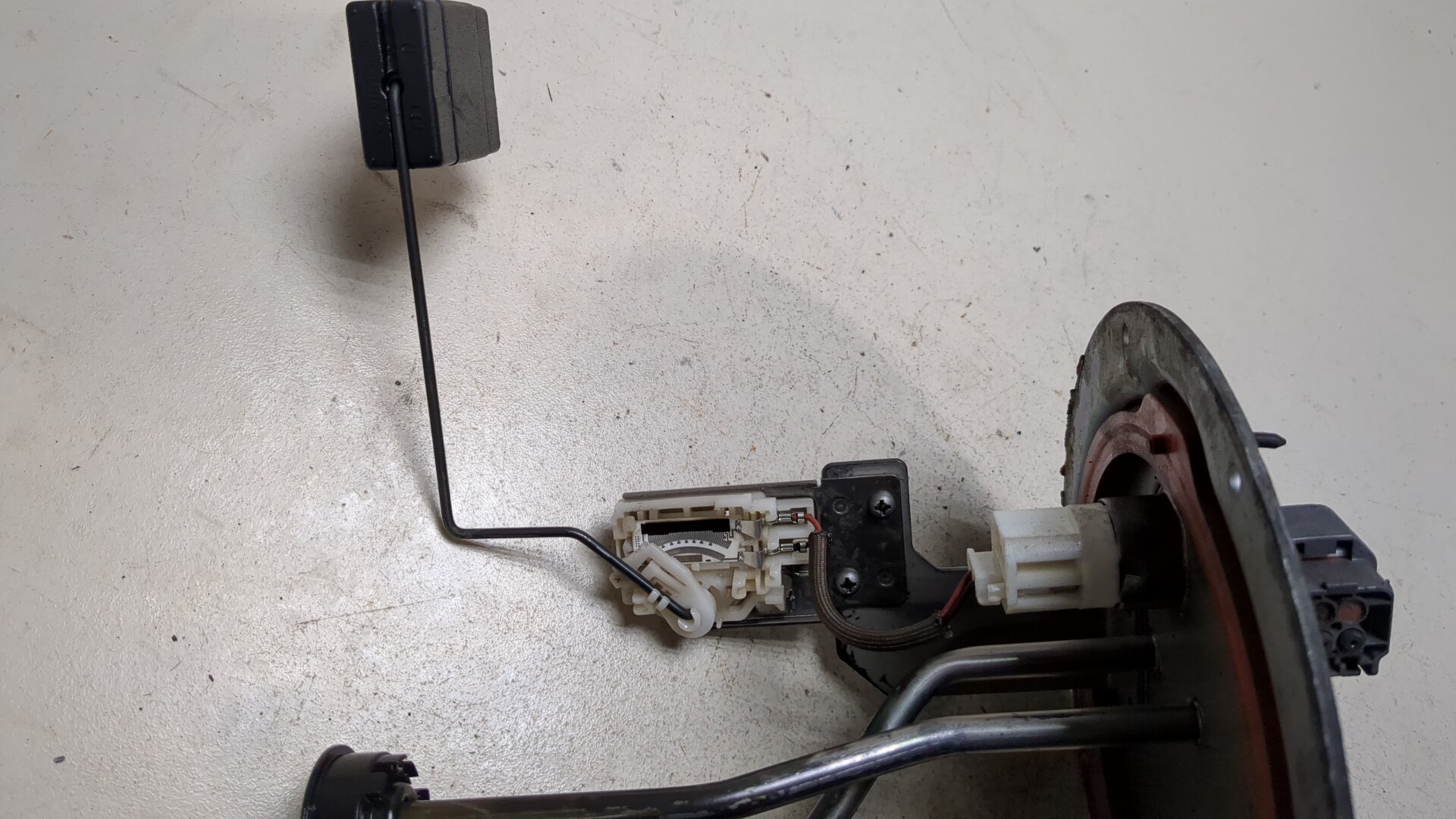 Датчик уровня топлива