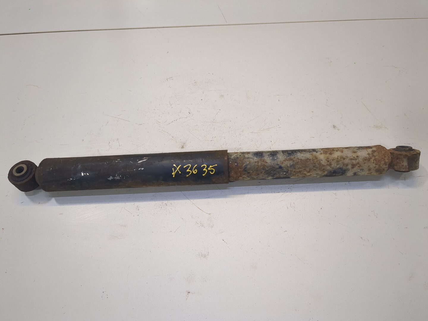 Амортизатор задний (стойка)