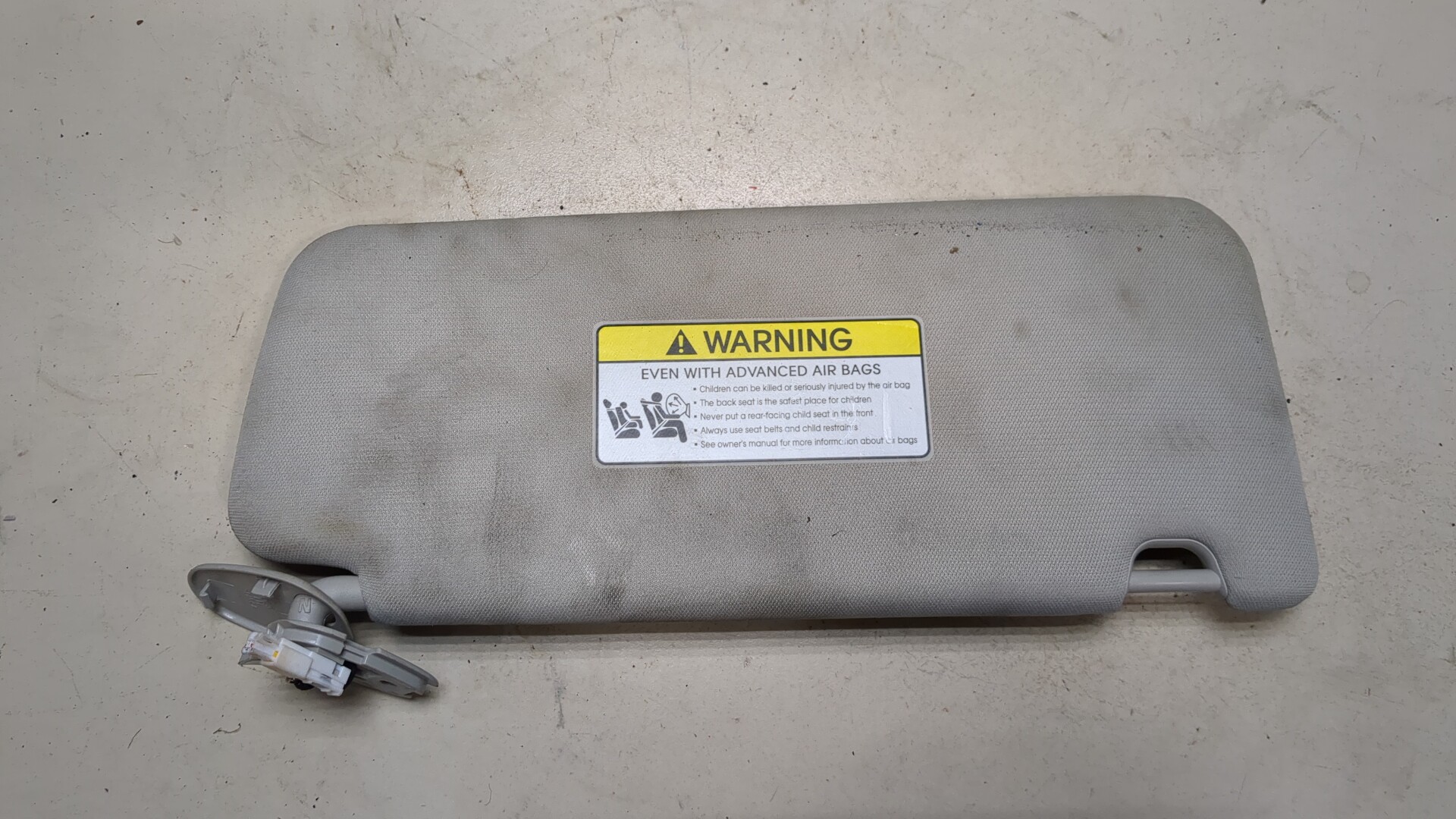 Козырек солнцезащитный