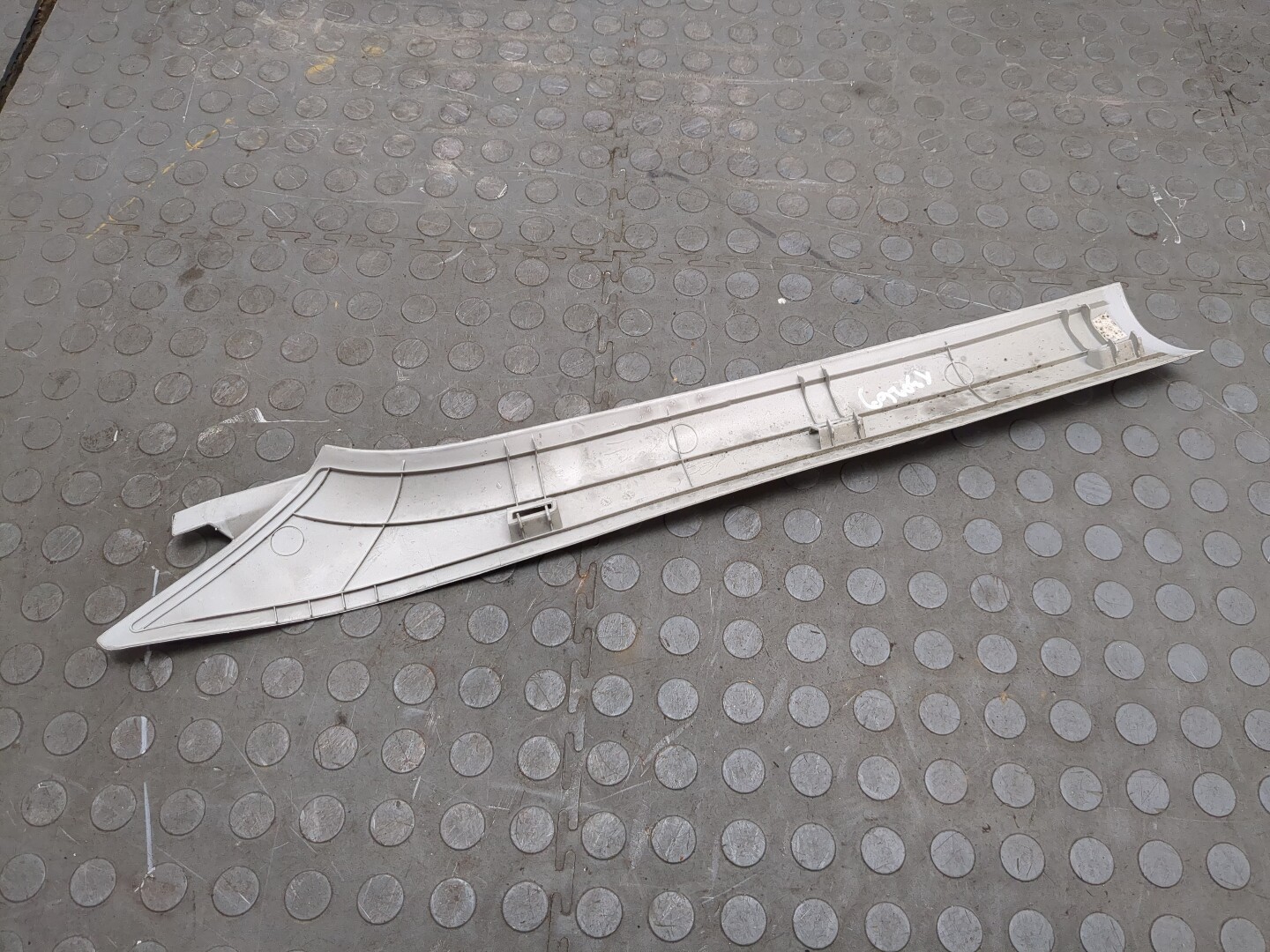 Накладка стойки